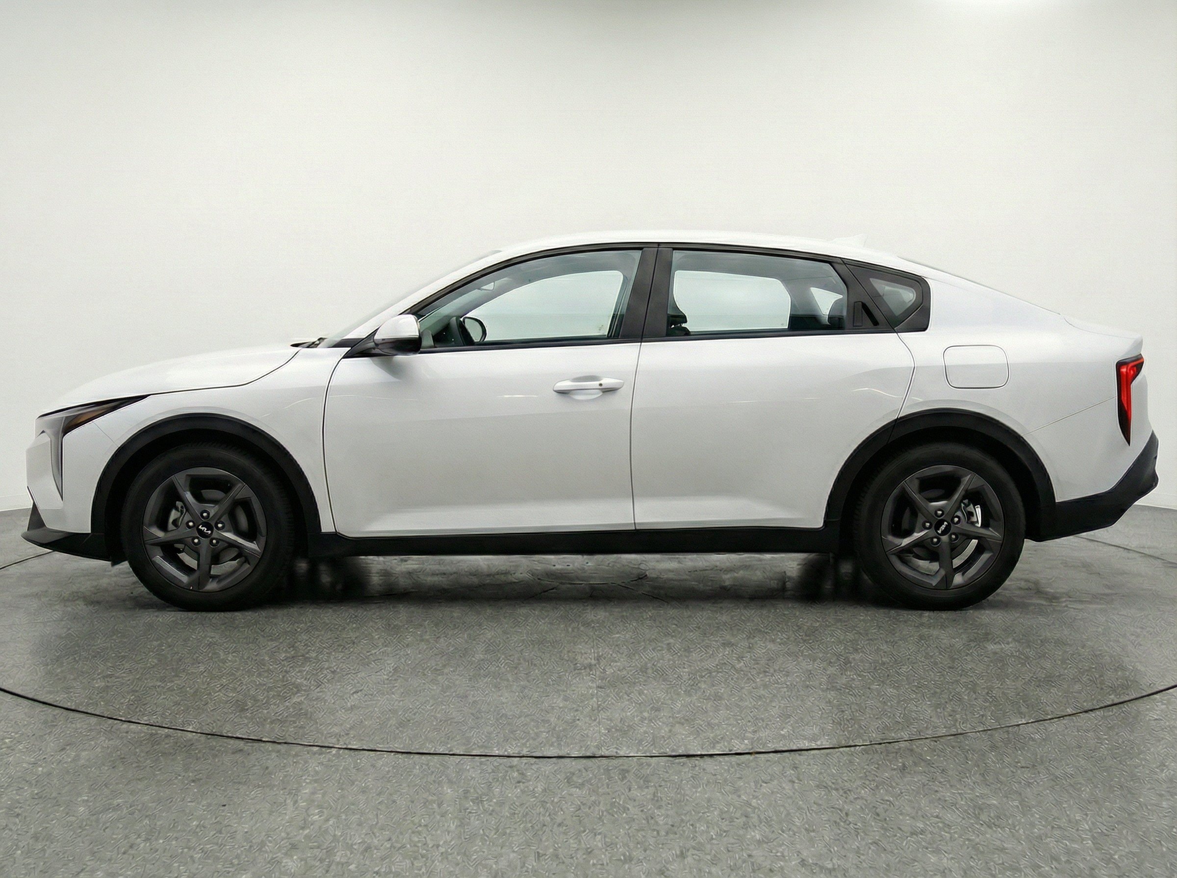 Thumbnail: 2025 Kia K4 - 5