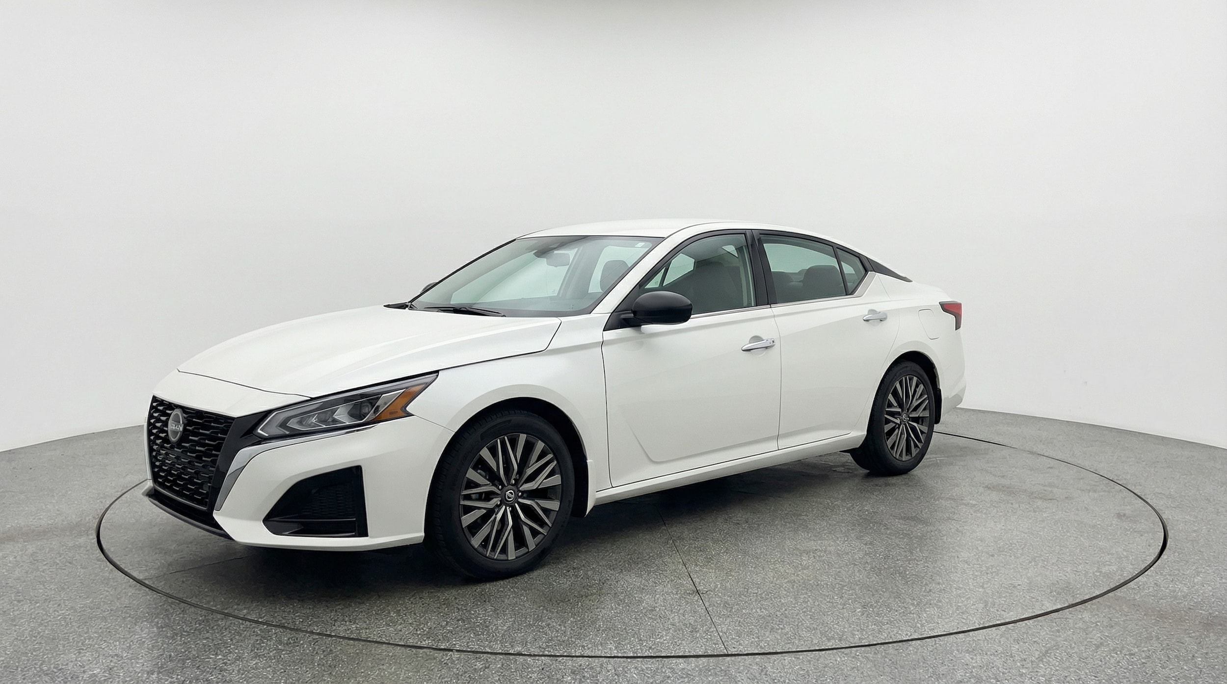 Thumbnail: 2025 Nissan Altima - 3