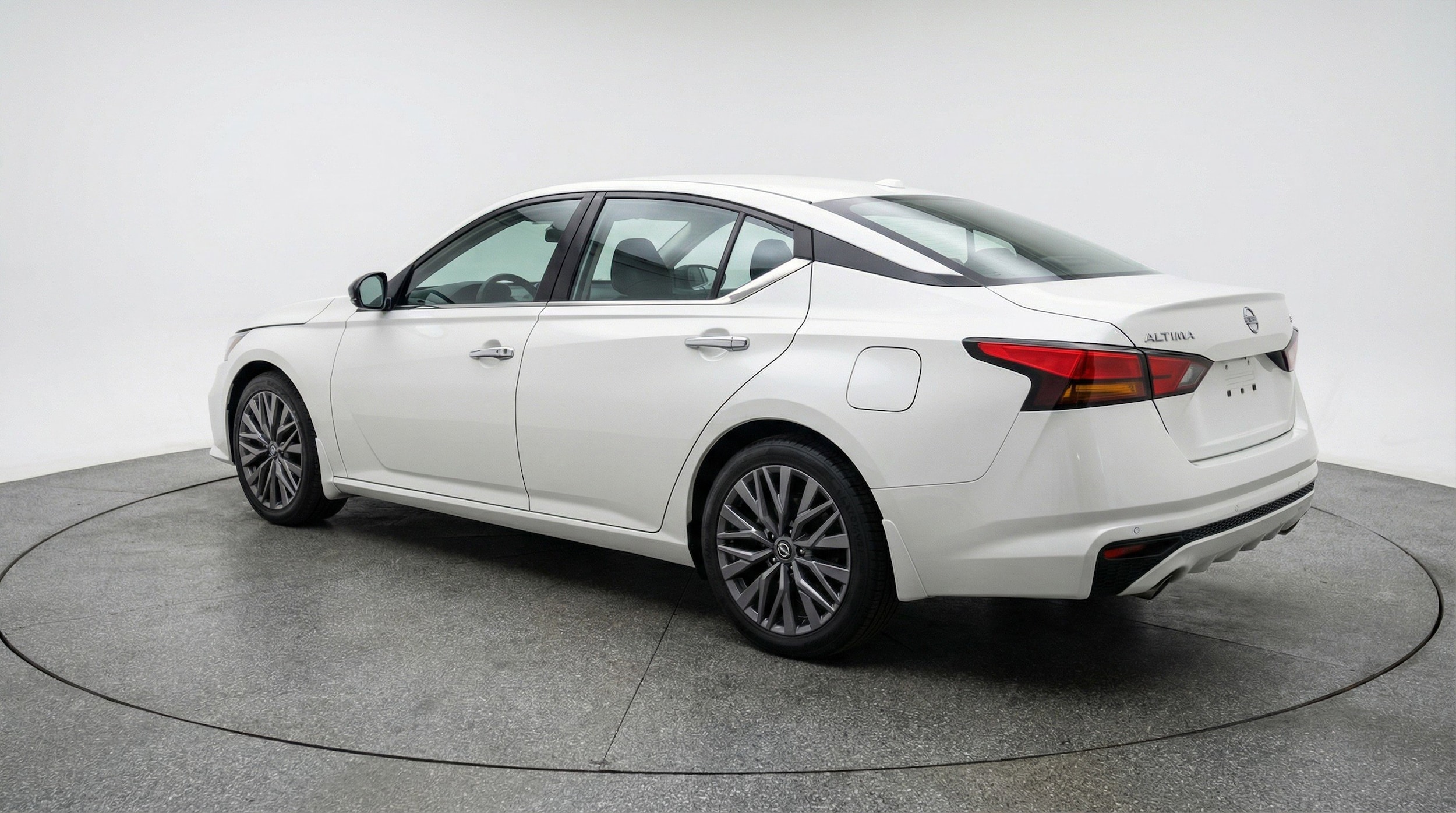 Thumbnail: 2025 Nissan Altima - 6