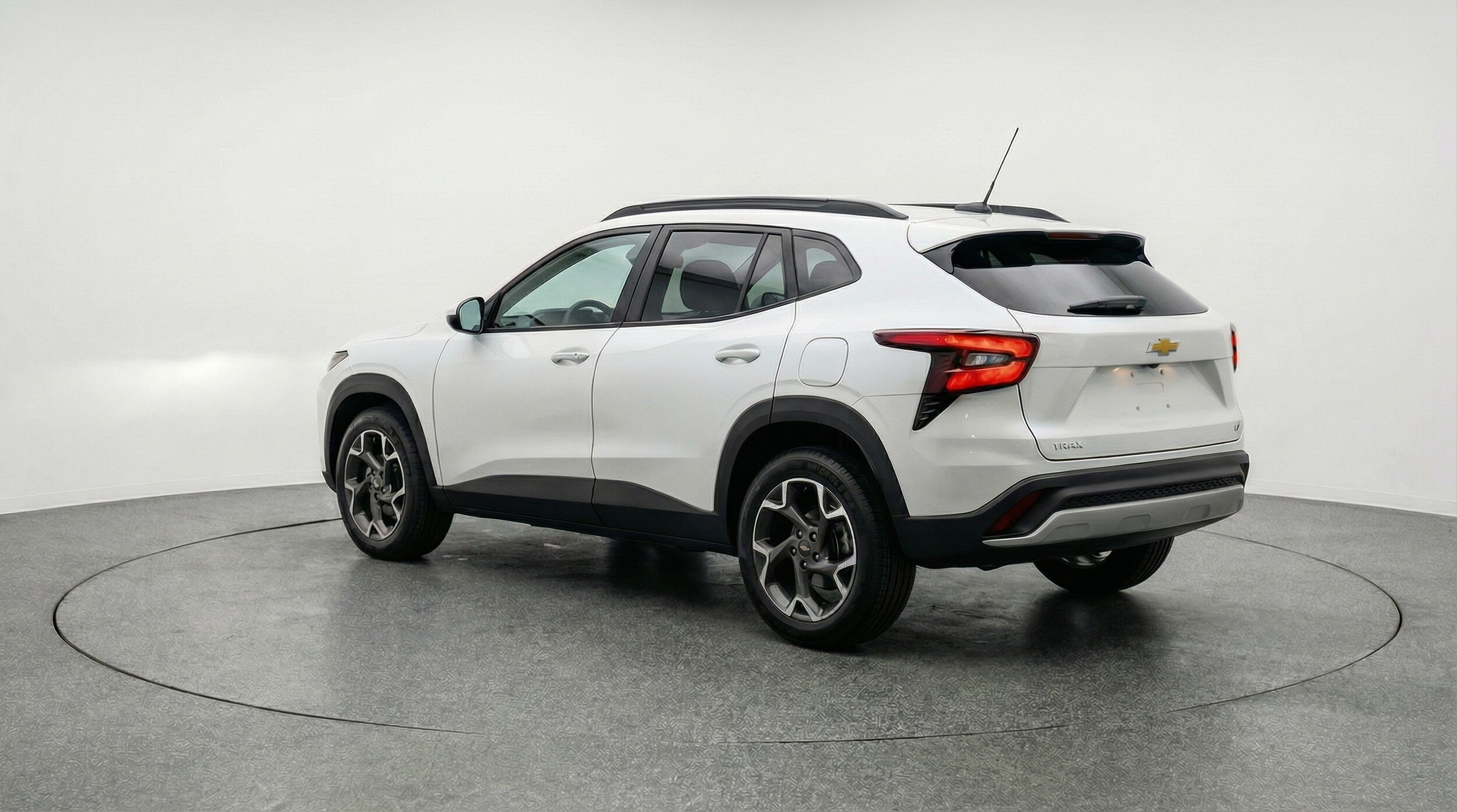 Thumbnail: 2025 Chevrolet Trax - 5