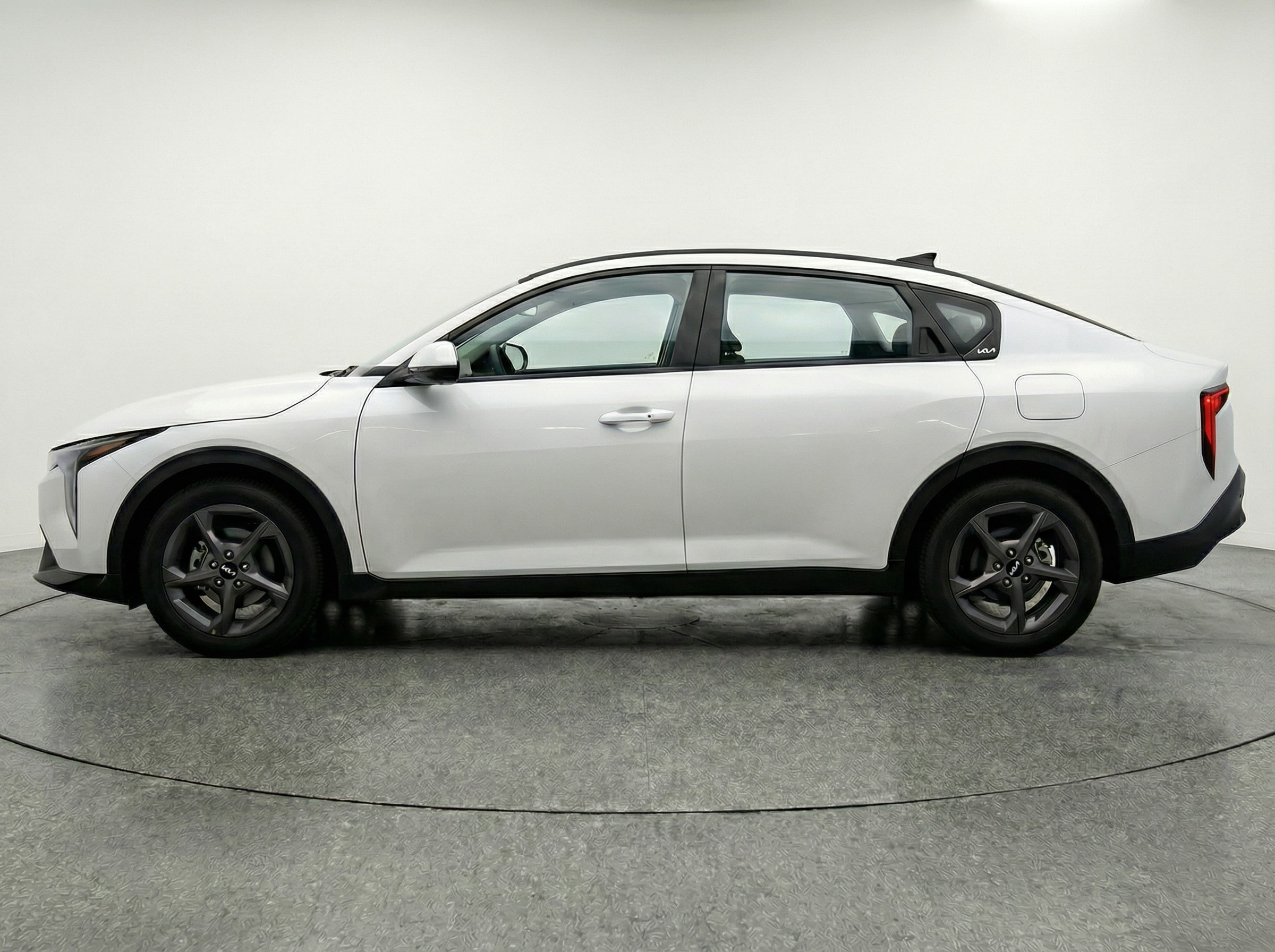 Thumbnail: 2025 Kia K4 - 4