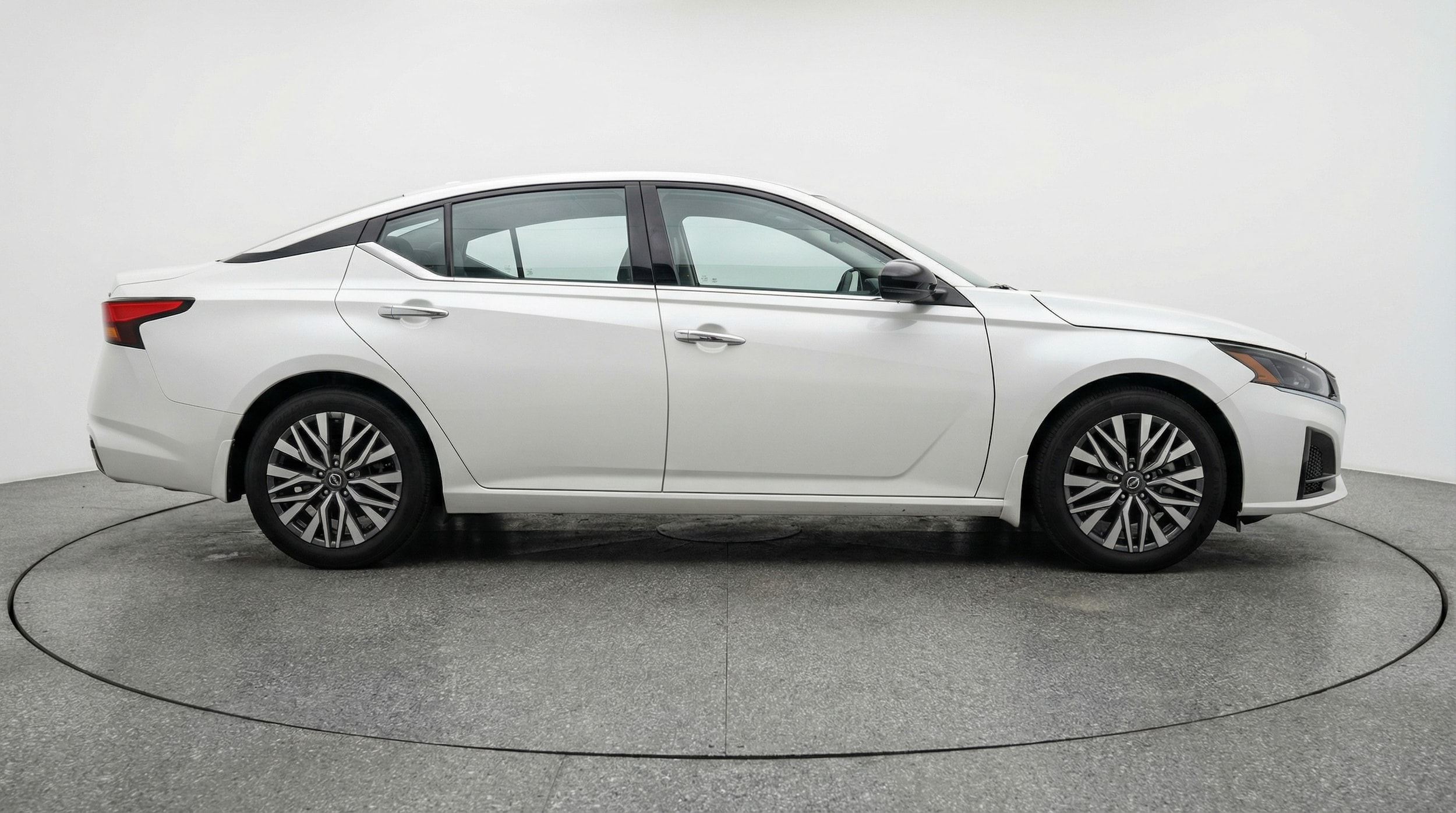 Thumbnail: 2025 Nissan Altima - 8