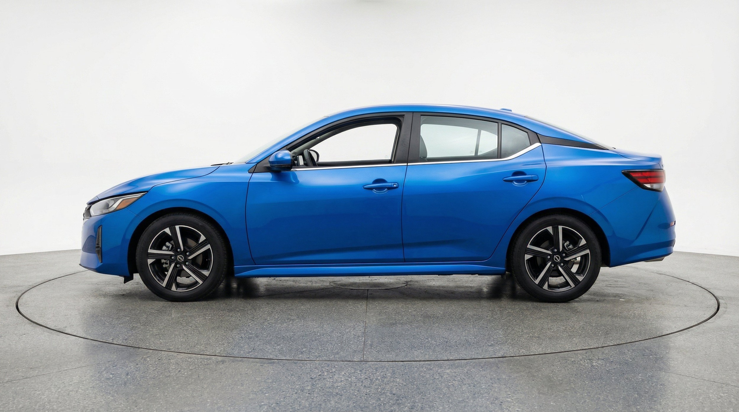 Thumbnail: 2025 Nissan Sentra - 5