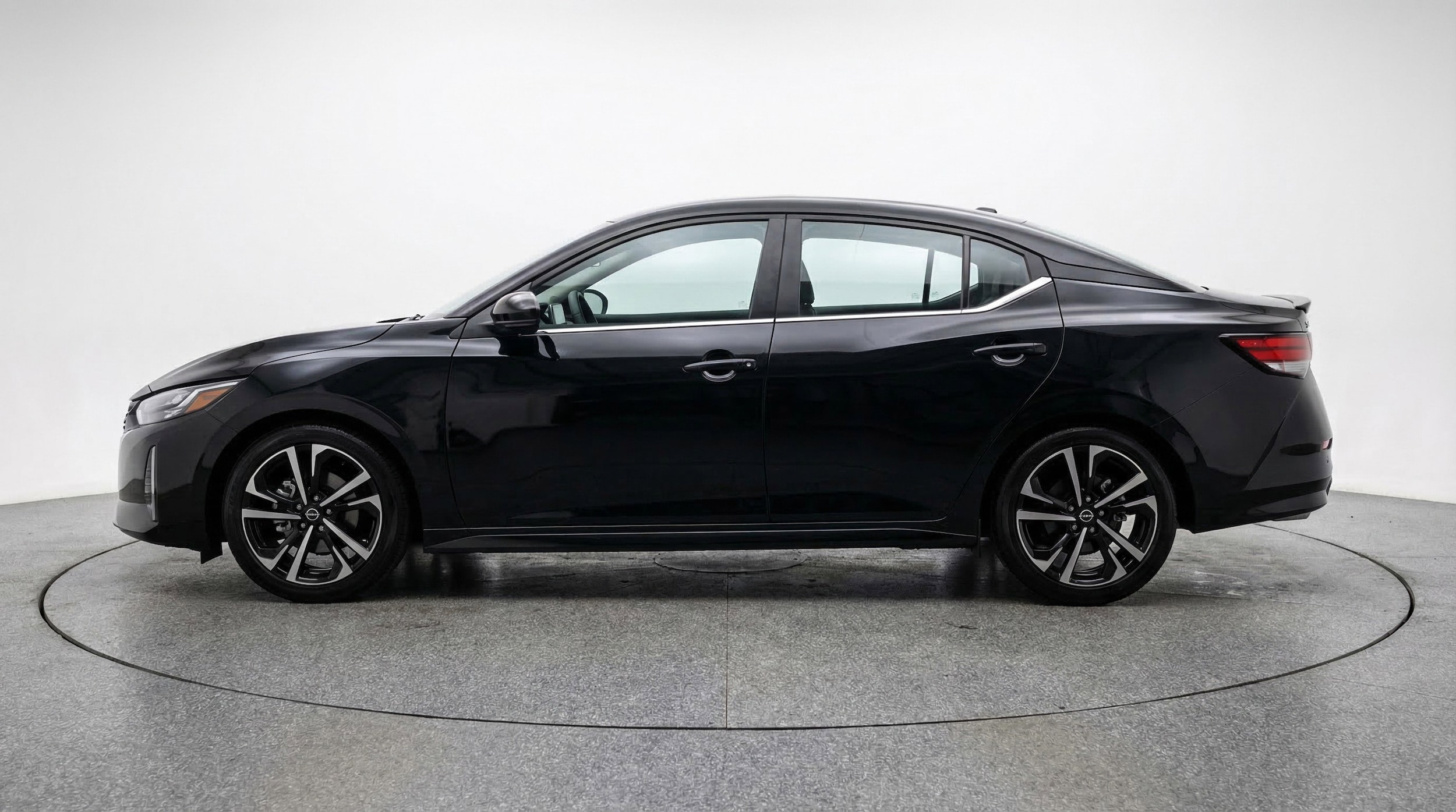 Thumbnail: 2025 Nissan Sentra - 5