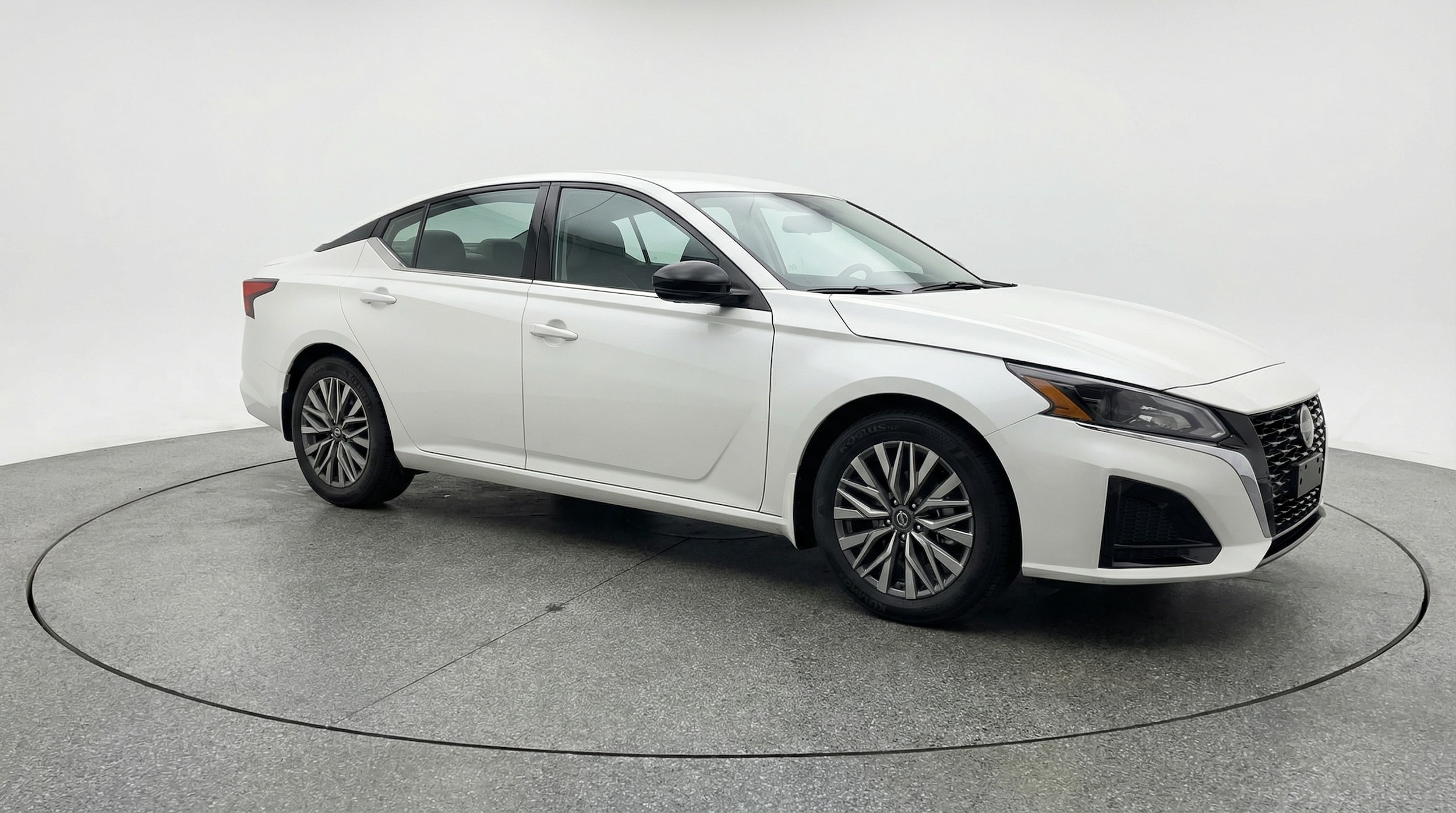 Thumbnail: 2025 Nissan Altima - 1