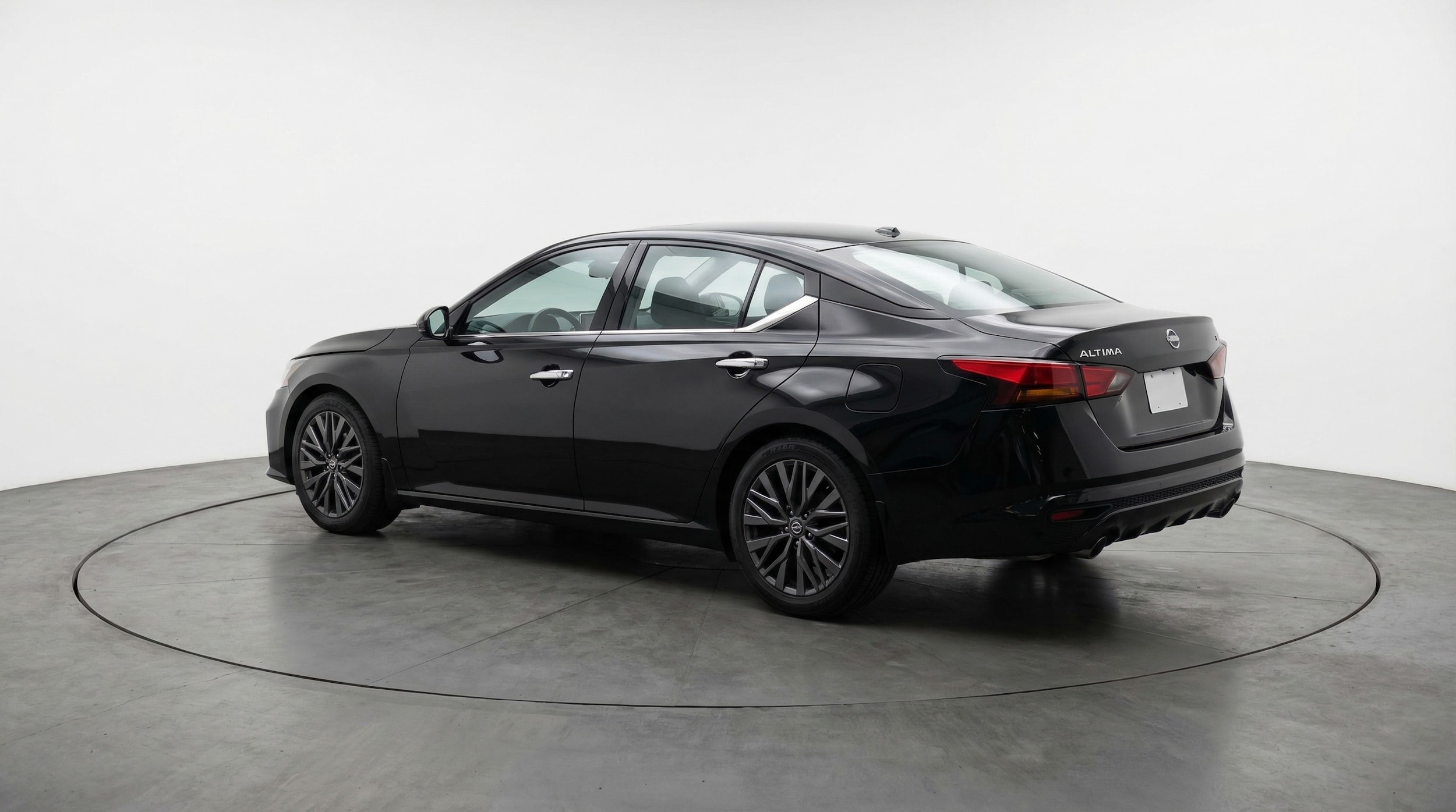 Thumbnail: 2025 Nissan Altima - 5