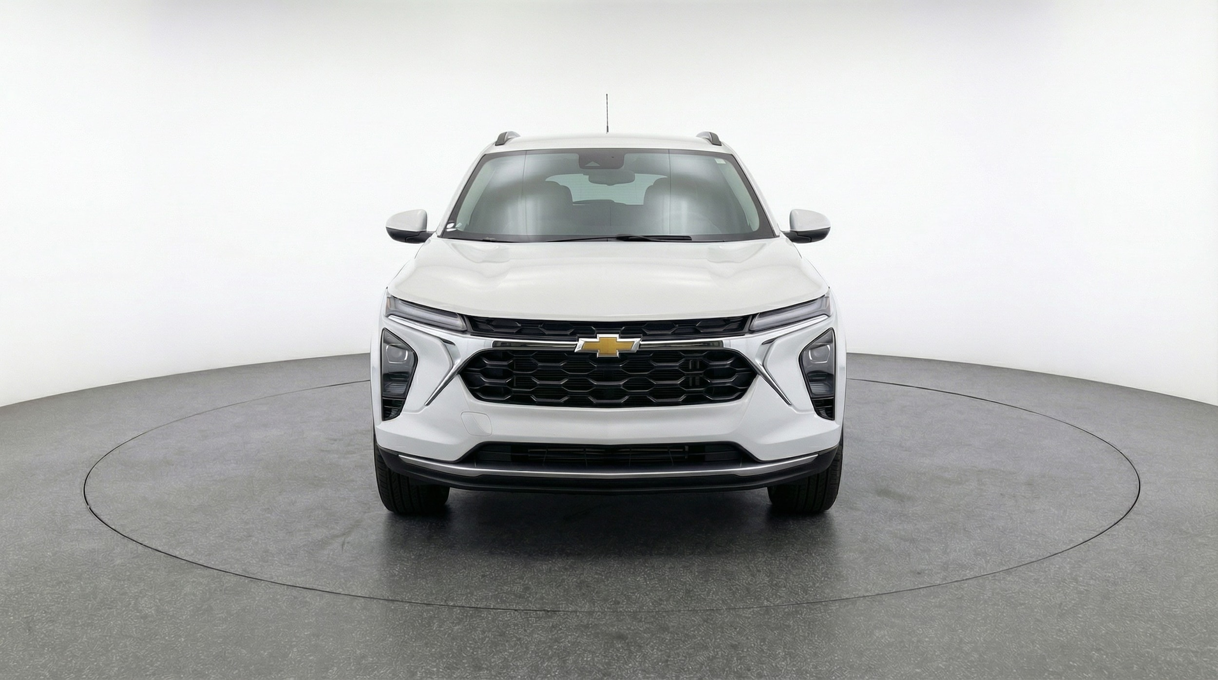 Thumbnail: 2025 Chevrolet Trax - 2