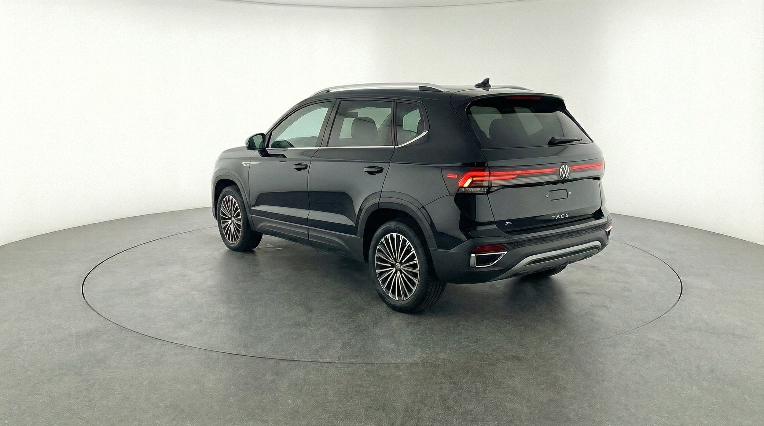 Thumbnail: 2025 Volkswagen Taos - 5