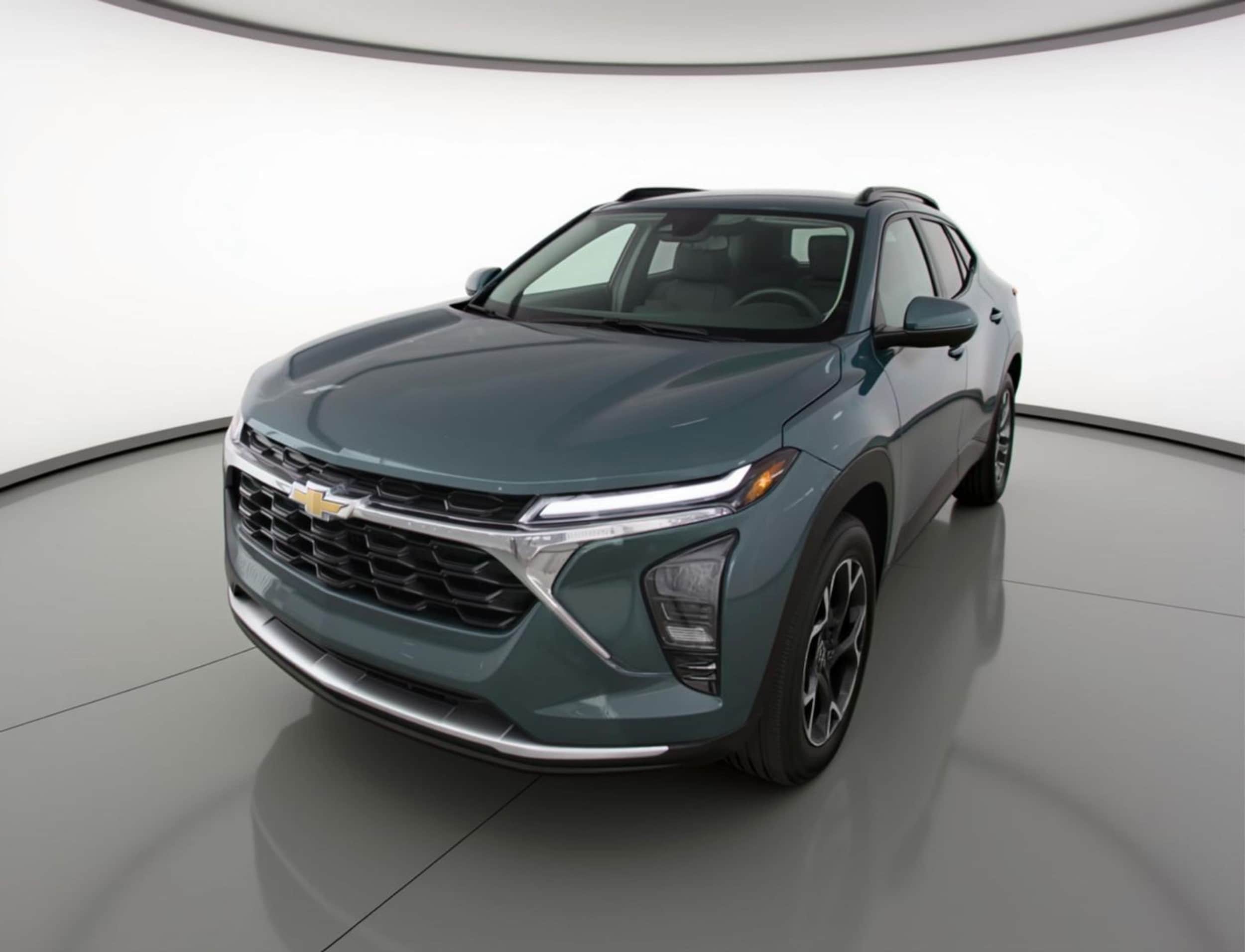 Thumbnail: 2025 Chevrolet Trax - 3