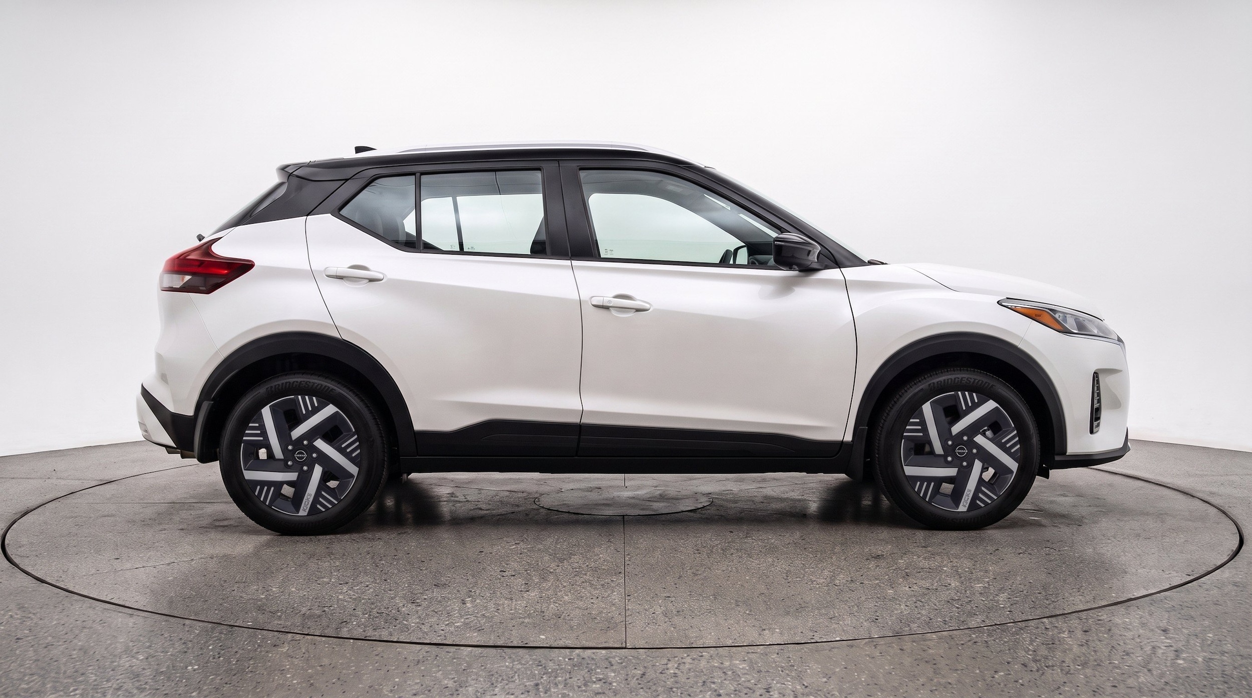 Thumbnail: 2026 Nissan Kicks - 11