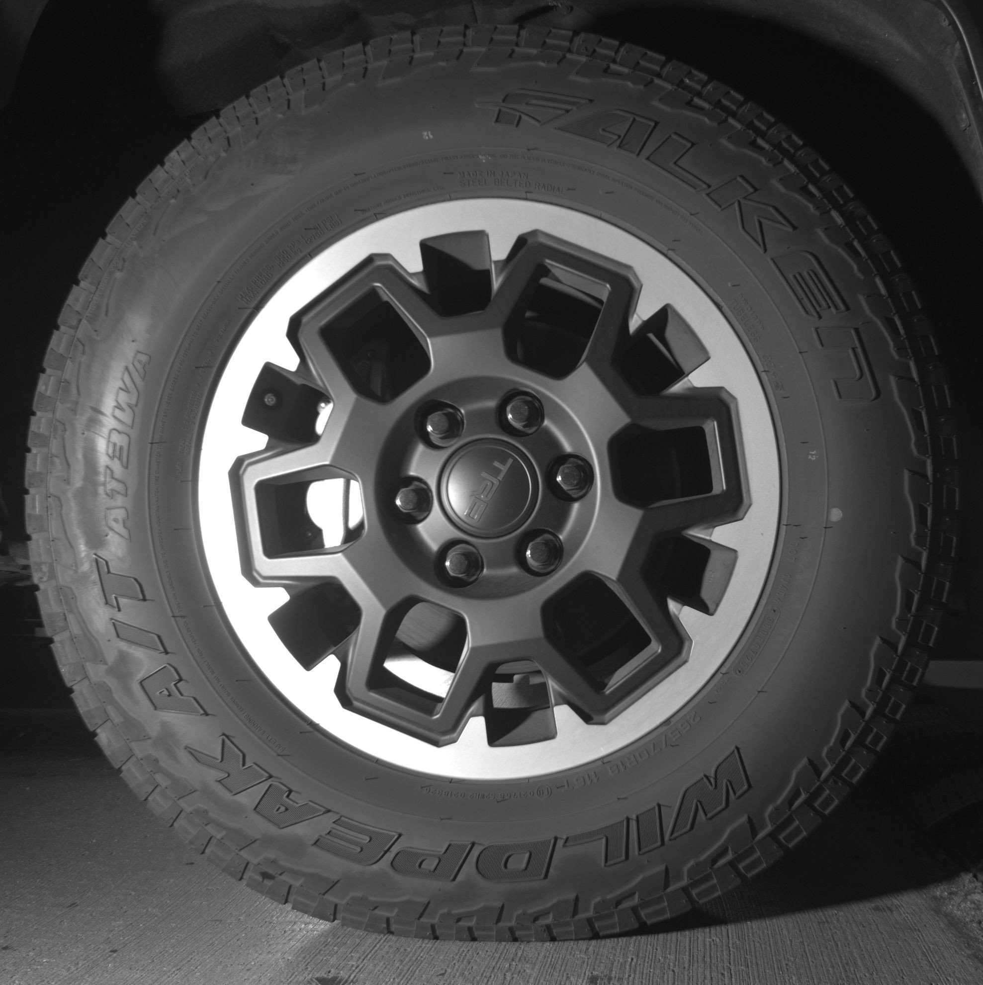 Thumbnail: 2025 Toyota 4Runner - 13