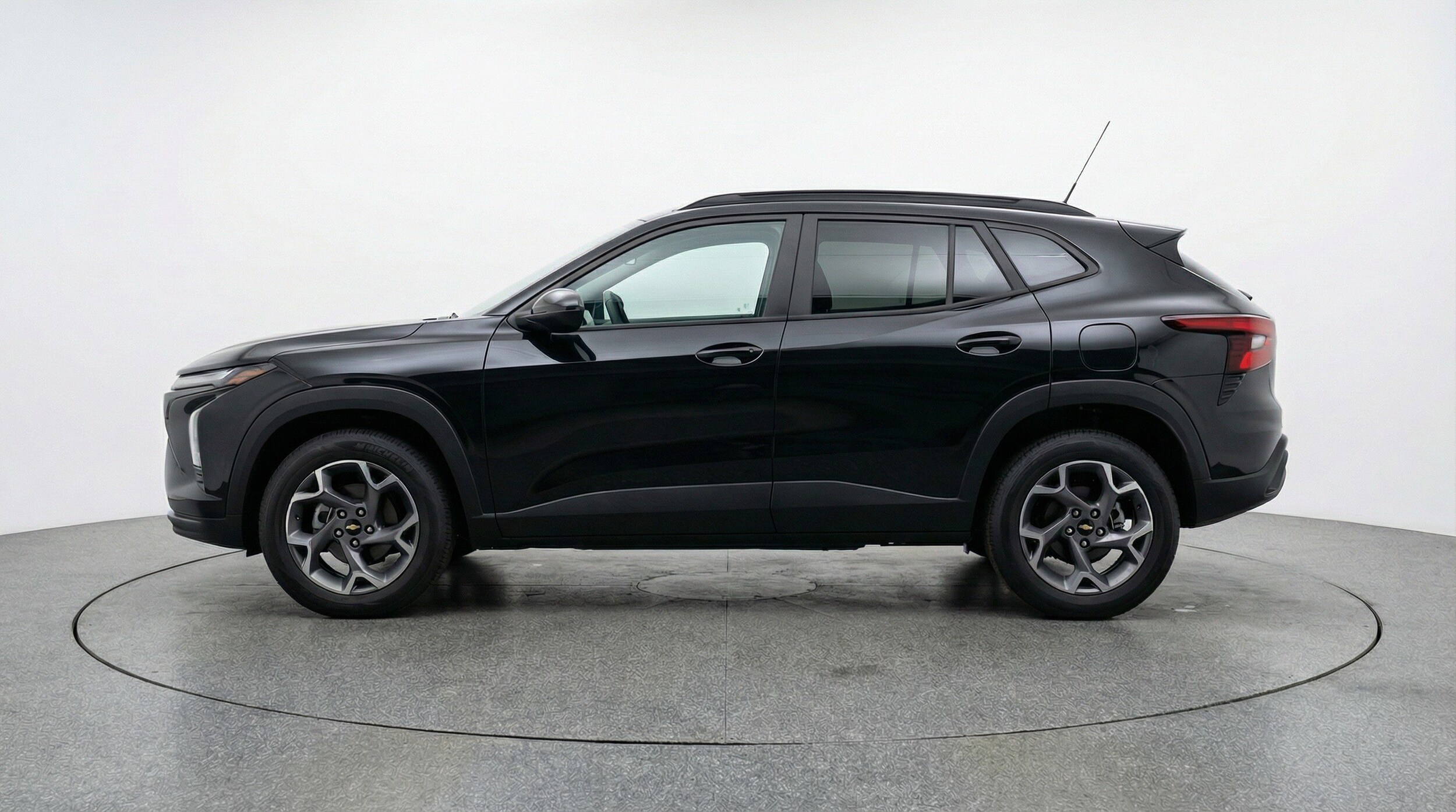 Thumbnail: 2025 Chevrolet Trax - 5