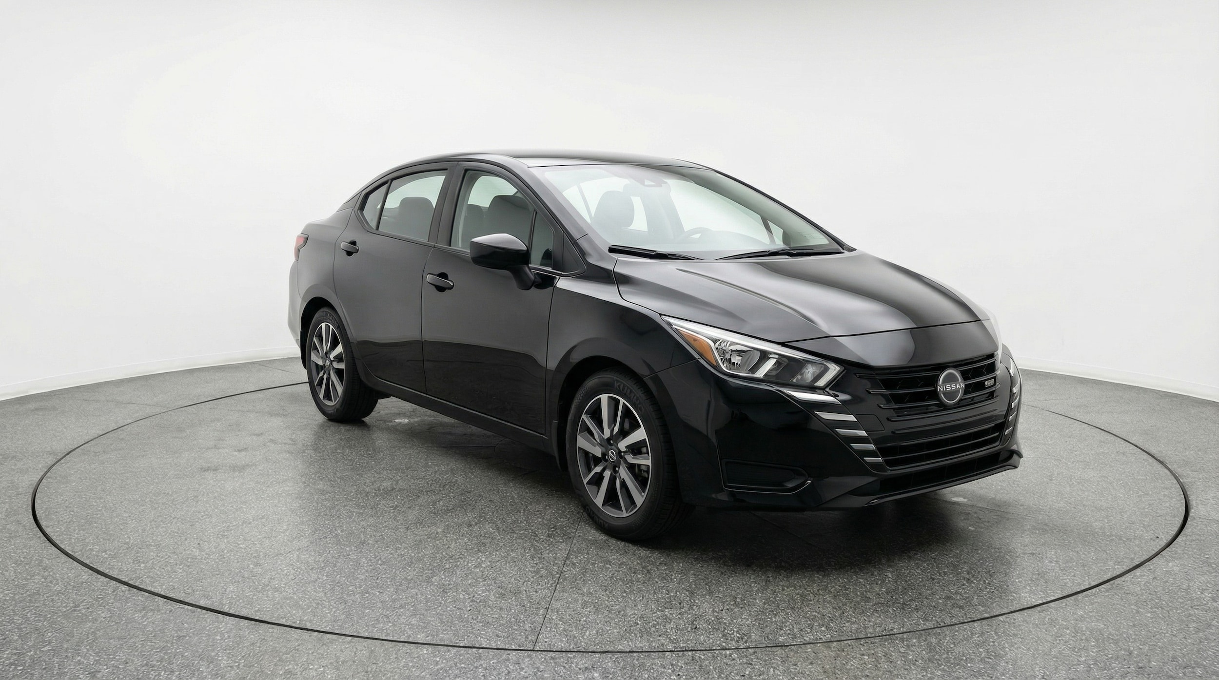 2025 Nissan Versa SV FWD