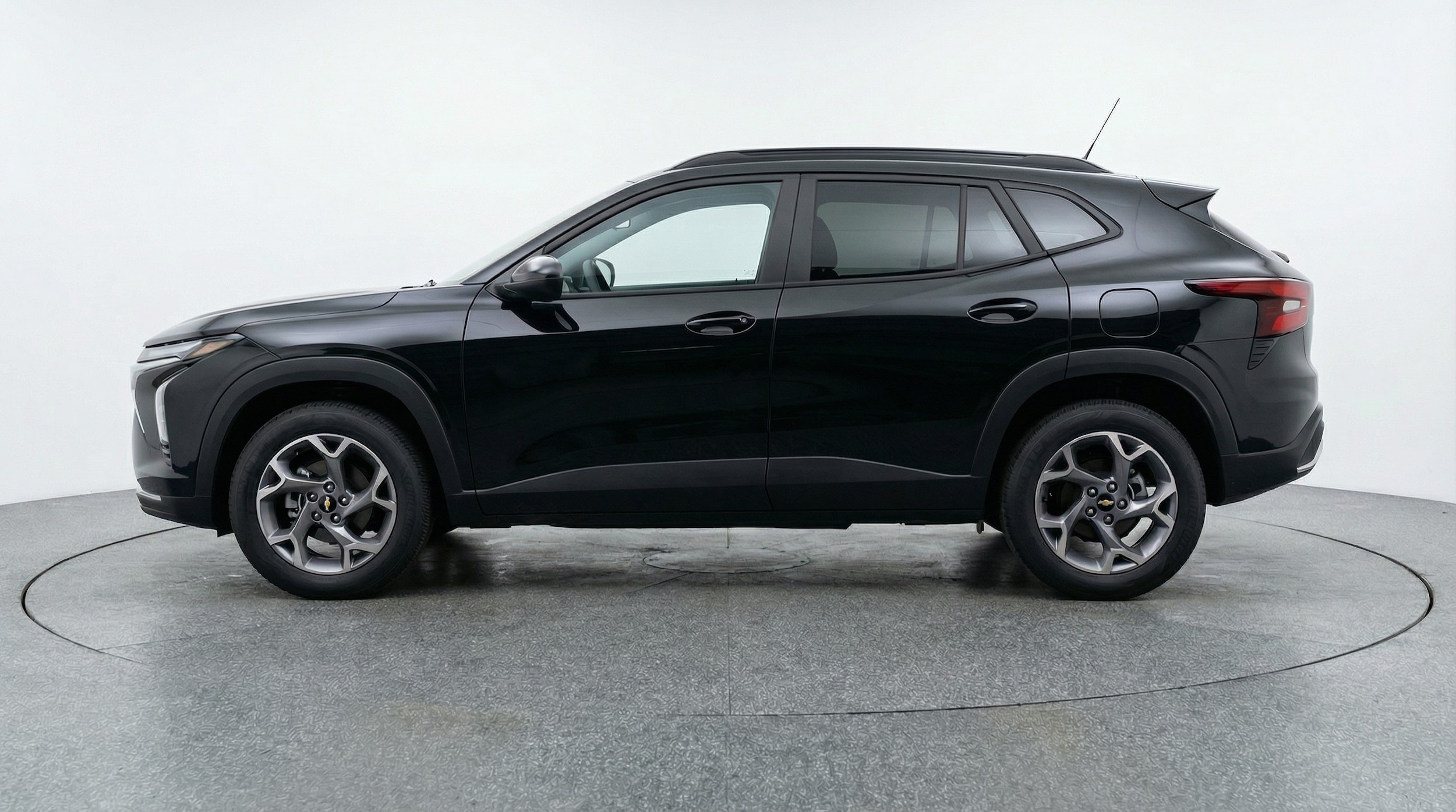 Thumbnail: 2025 Chevrolet Trax - 4