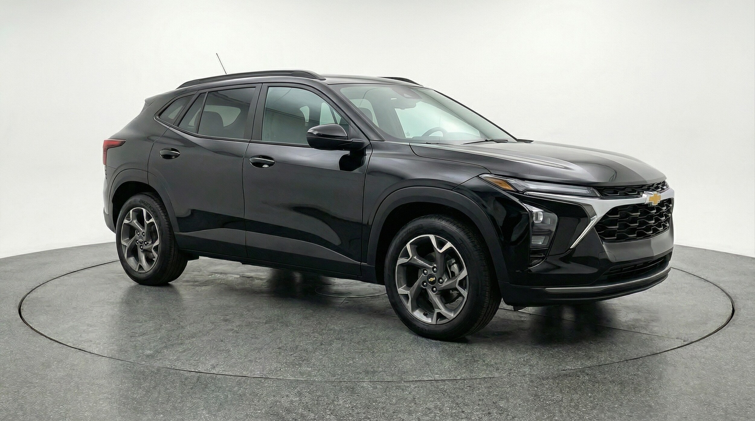 Thumbnail: 2025 Chevrolet Trax - 1