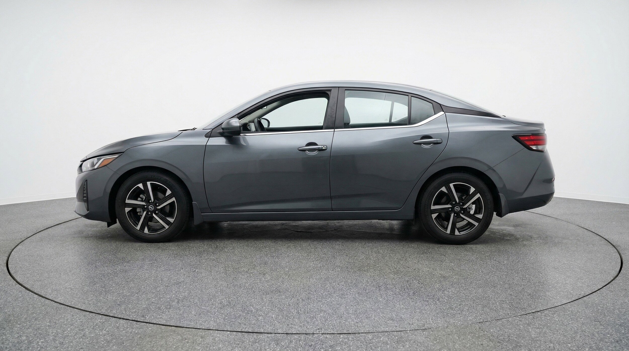 Thumbnail: 2025 Nissan Sentra - 5