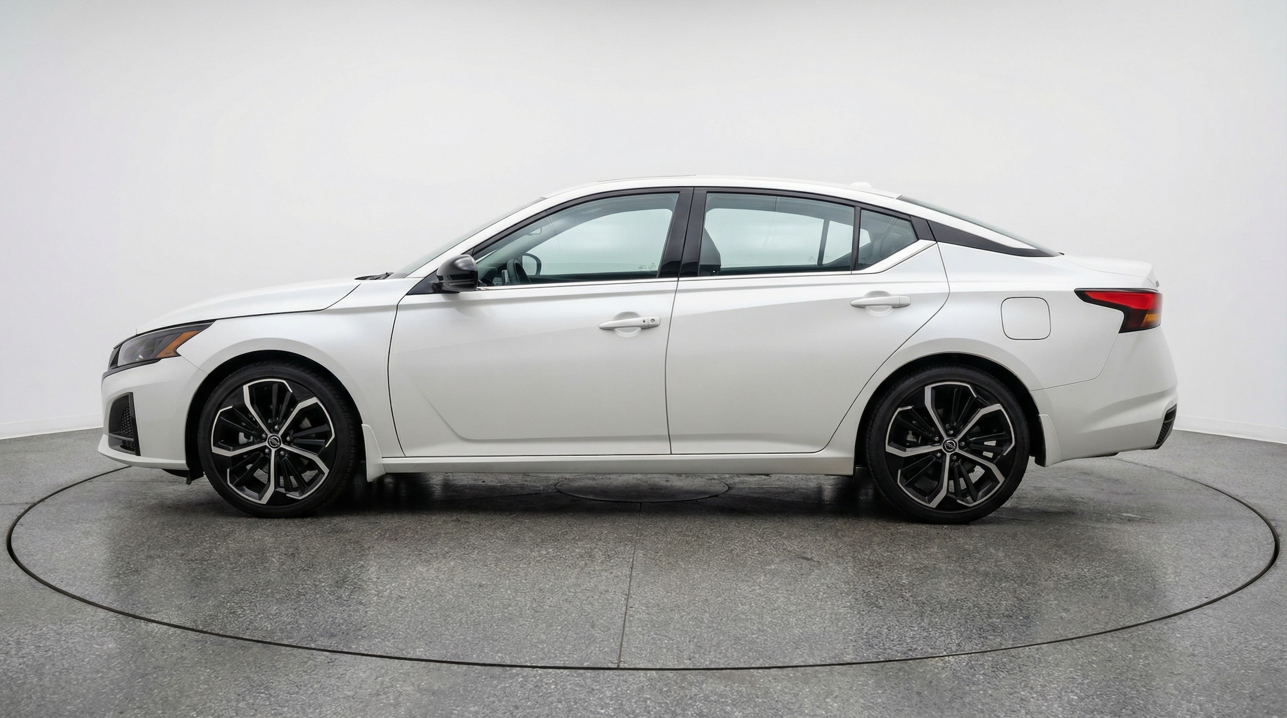 Thumbnail: 2025 Nissan Altima - 4