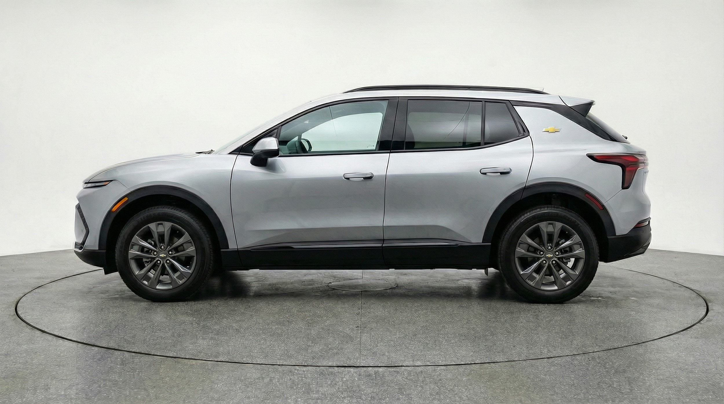 Thumbnail: 2025 Chevrolet Equinox - 4