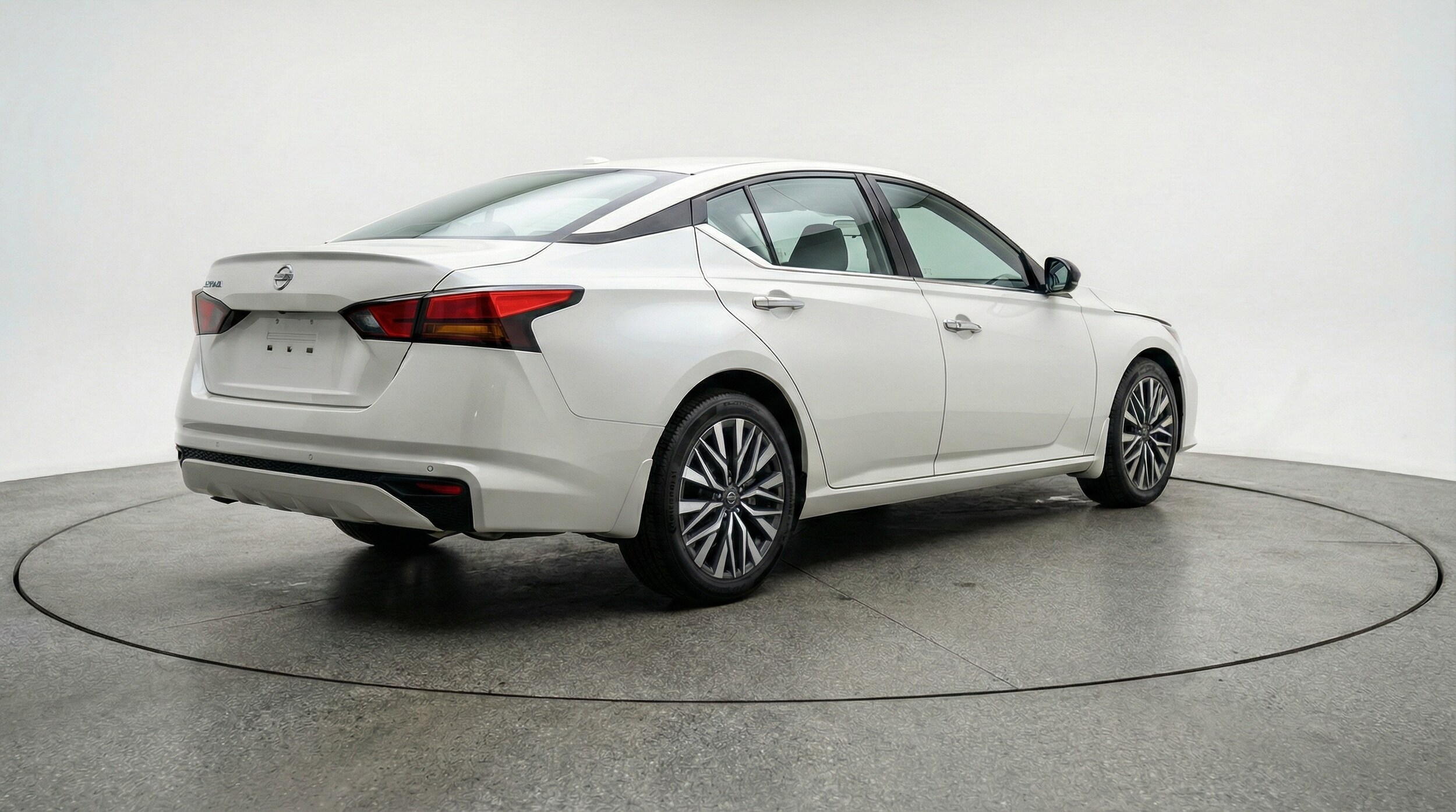 Thumbnail: 2025 Nissan Altima - 7