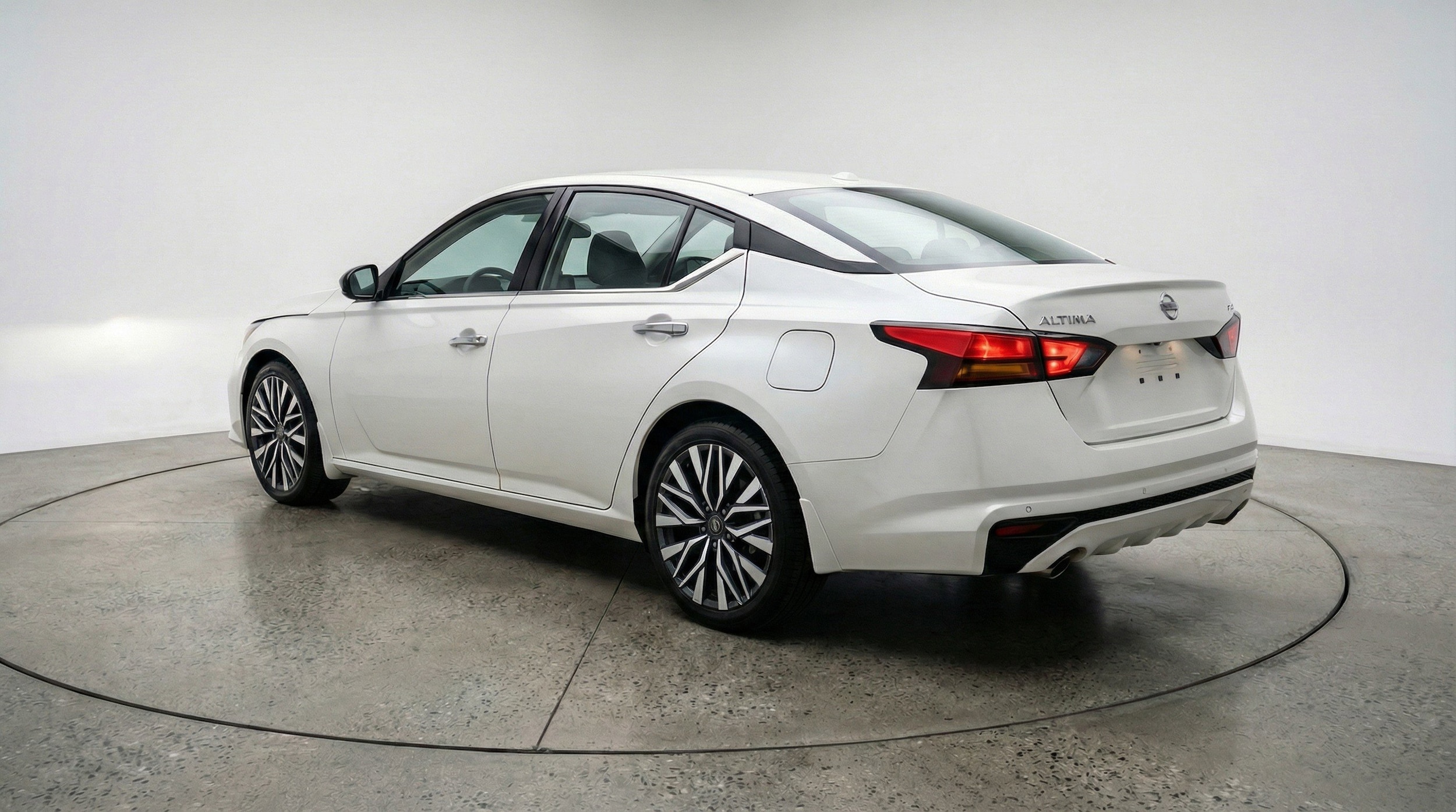 Thumbnail: 2025 Nissan Altima - 6