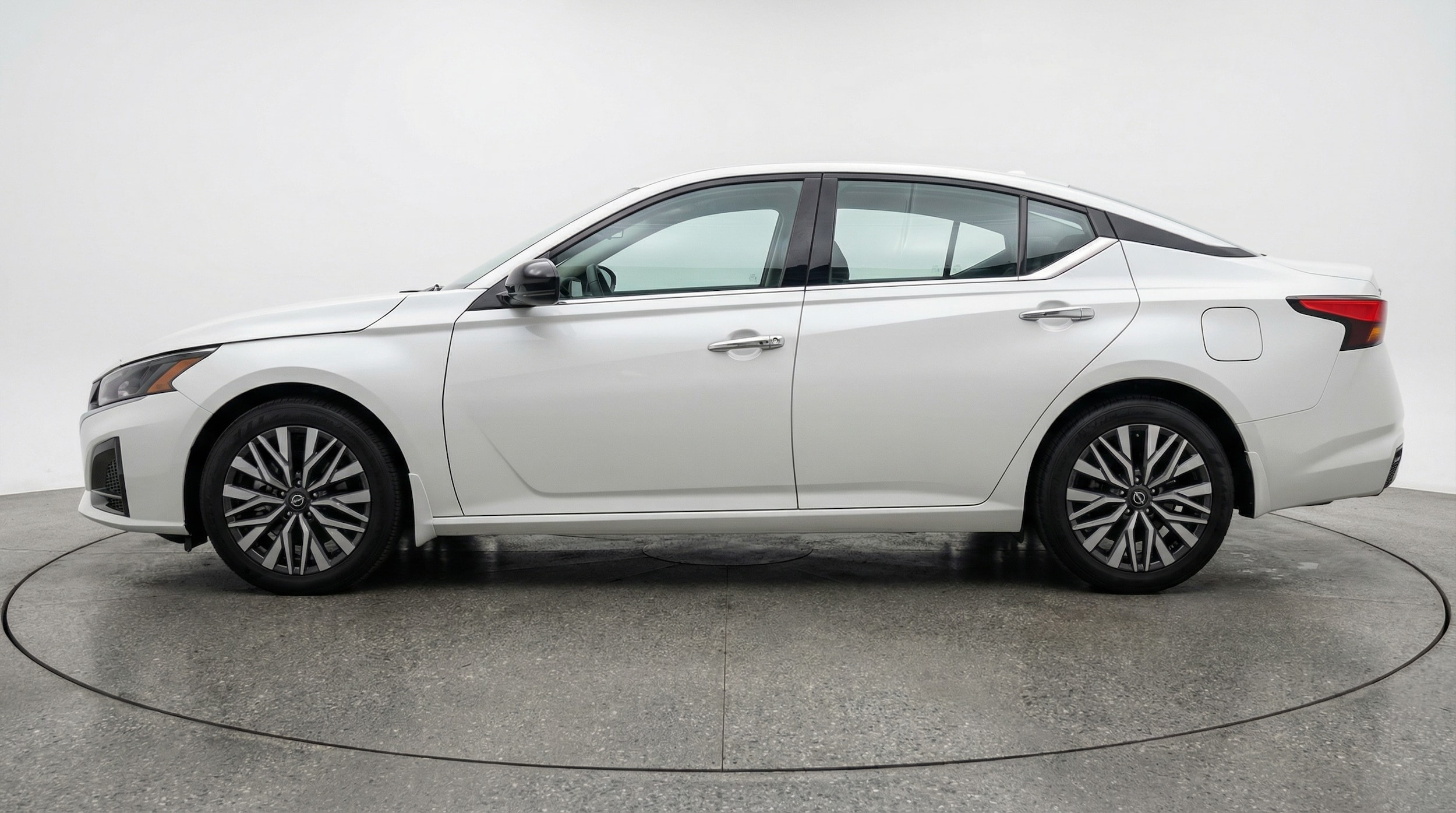 Thumbnail: 2025 Nissan Altima - 4