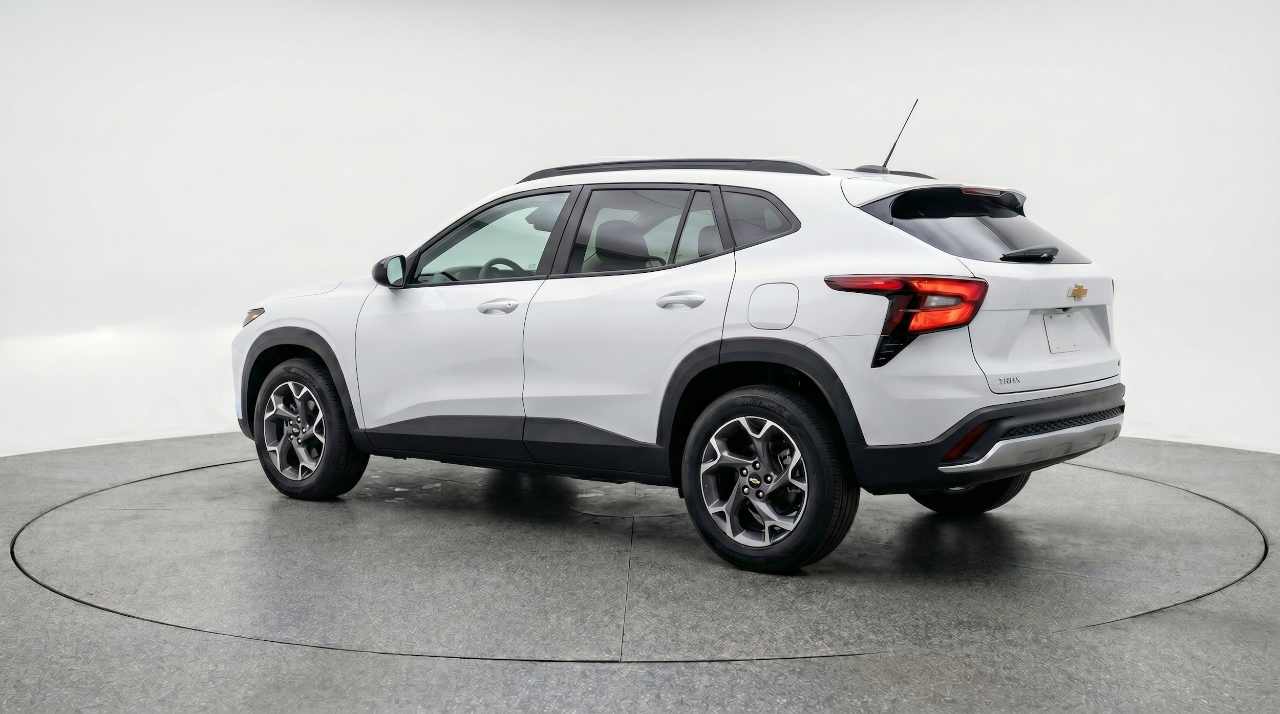 Thumbnail: 2025 Chevrolet Trax - 6
