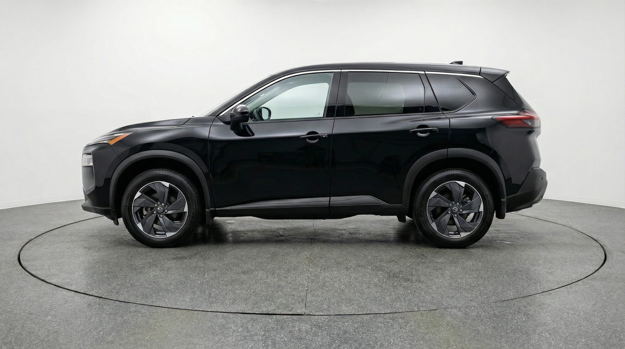 Thumbnail: 2025 Nissan Rogue - 4