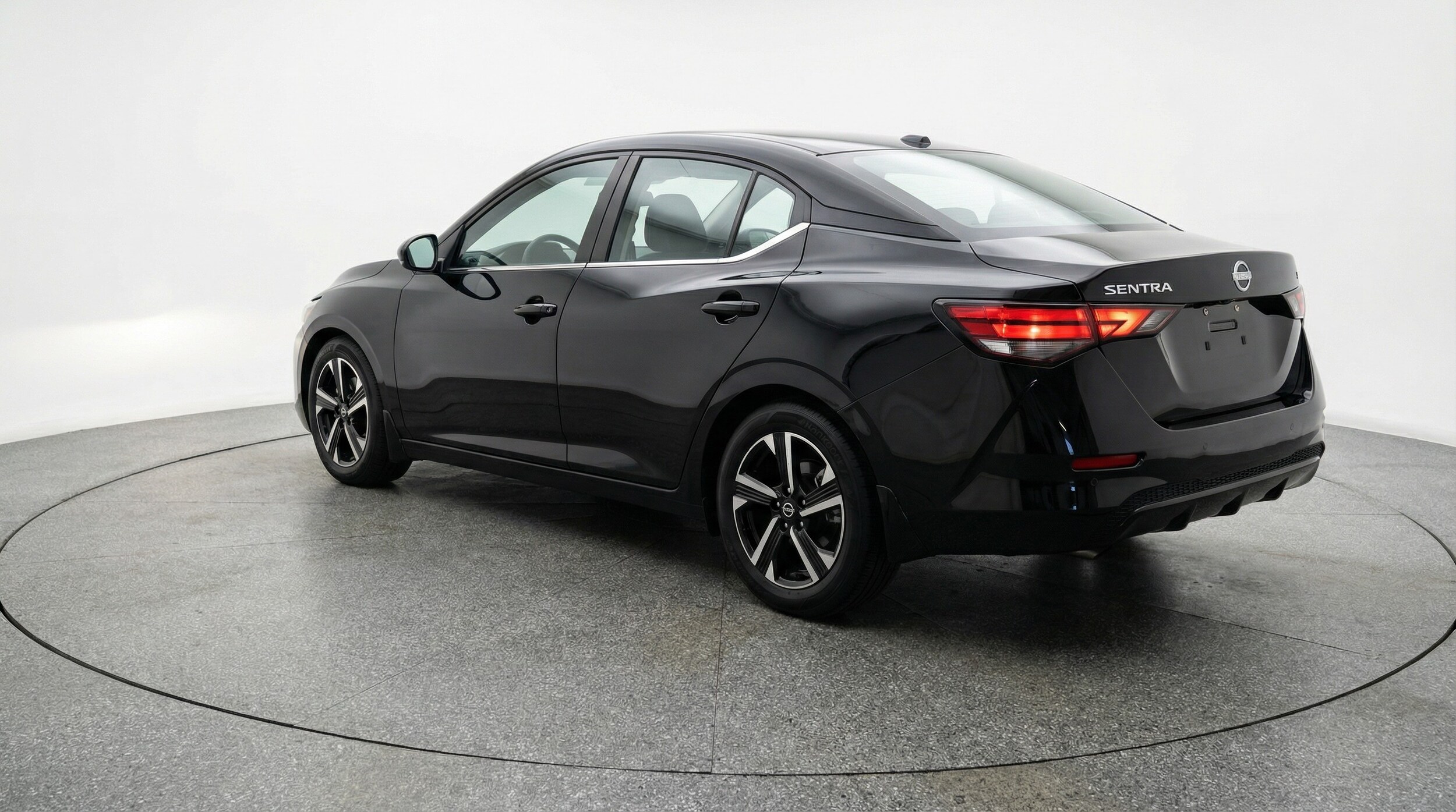 Thumbnail: 2025 Nissan Sentra - 5