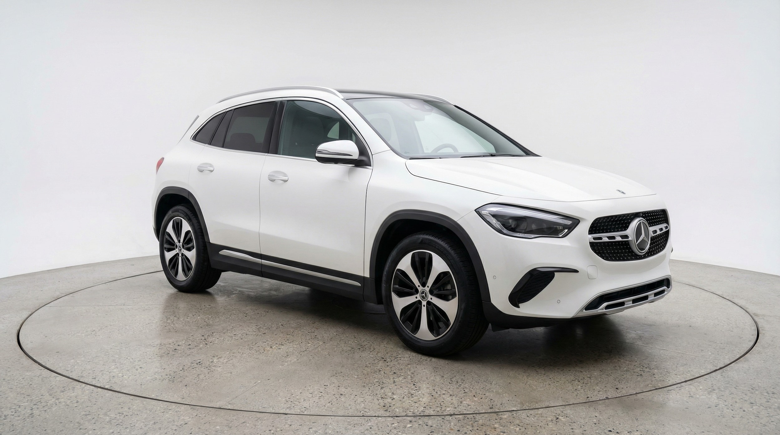 Thumbnail: 2025 Mercedes-Benz GLA - 1