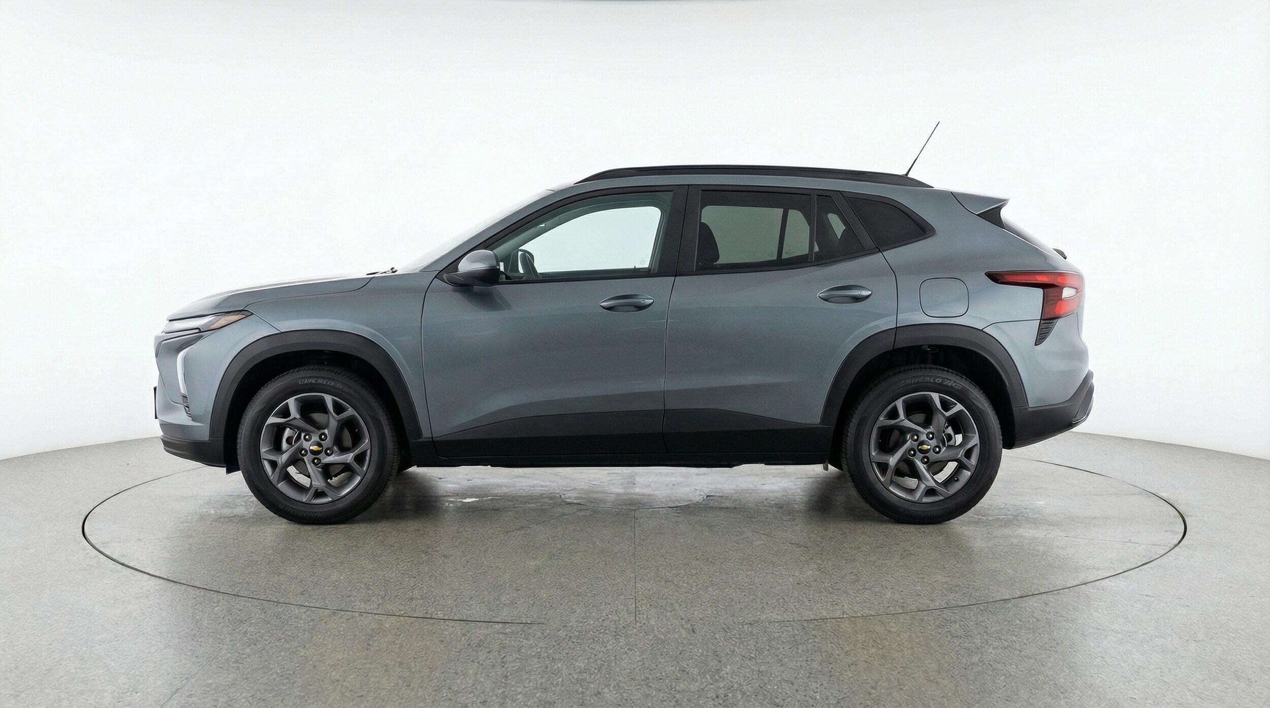 Thumbnail: 2025 Chevrolet Trax - 4