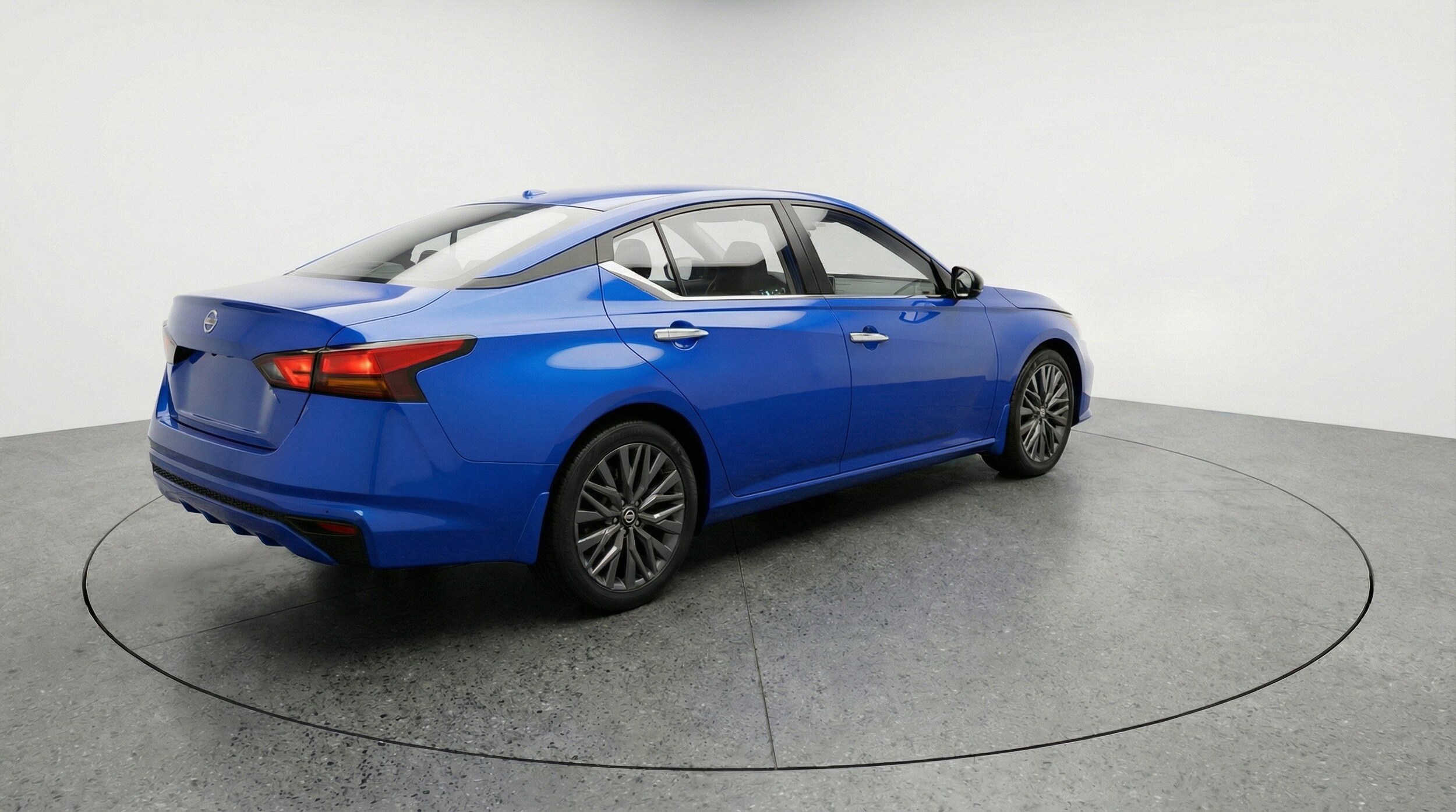 Thumbnail: 2025 Nissan Altima - 9