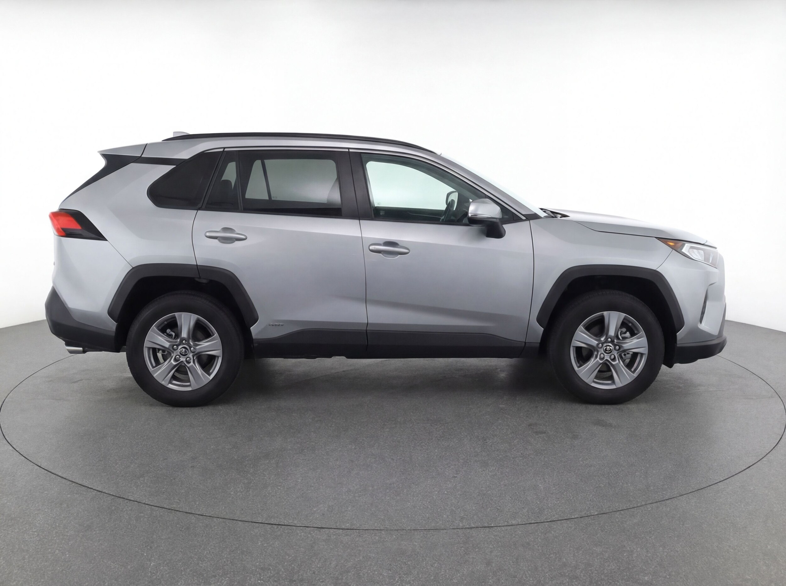 Thumbnail: 2025 Toyota RAV4 - 8