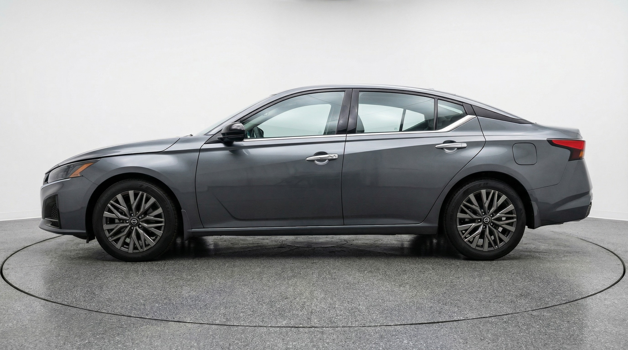 Thumbnail: 2025 Nissan Altima - 4