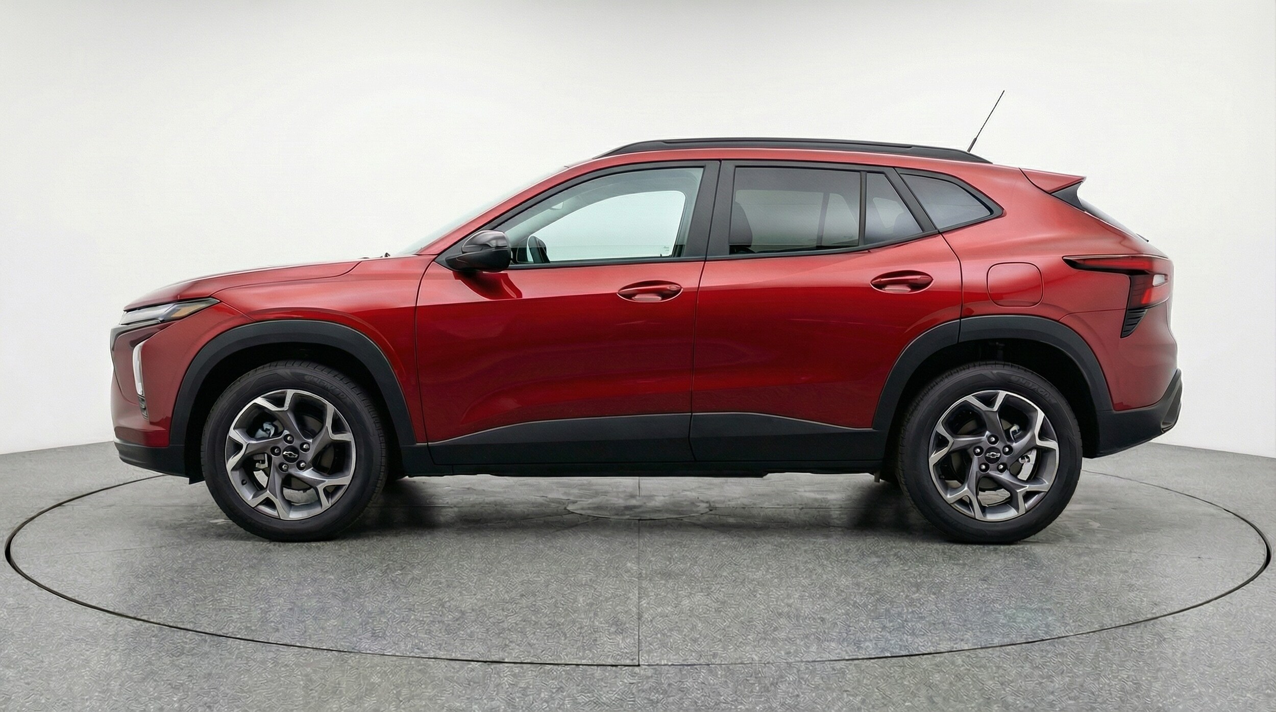 Thumbnail: 2025 Chevrolet Trax - 4