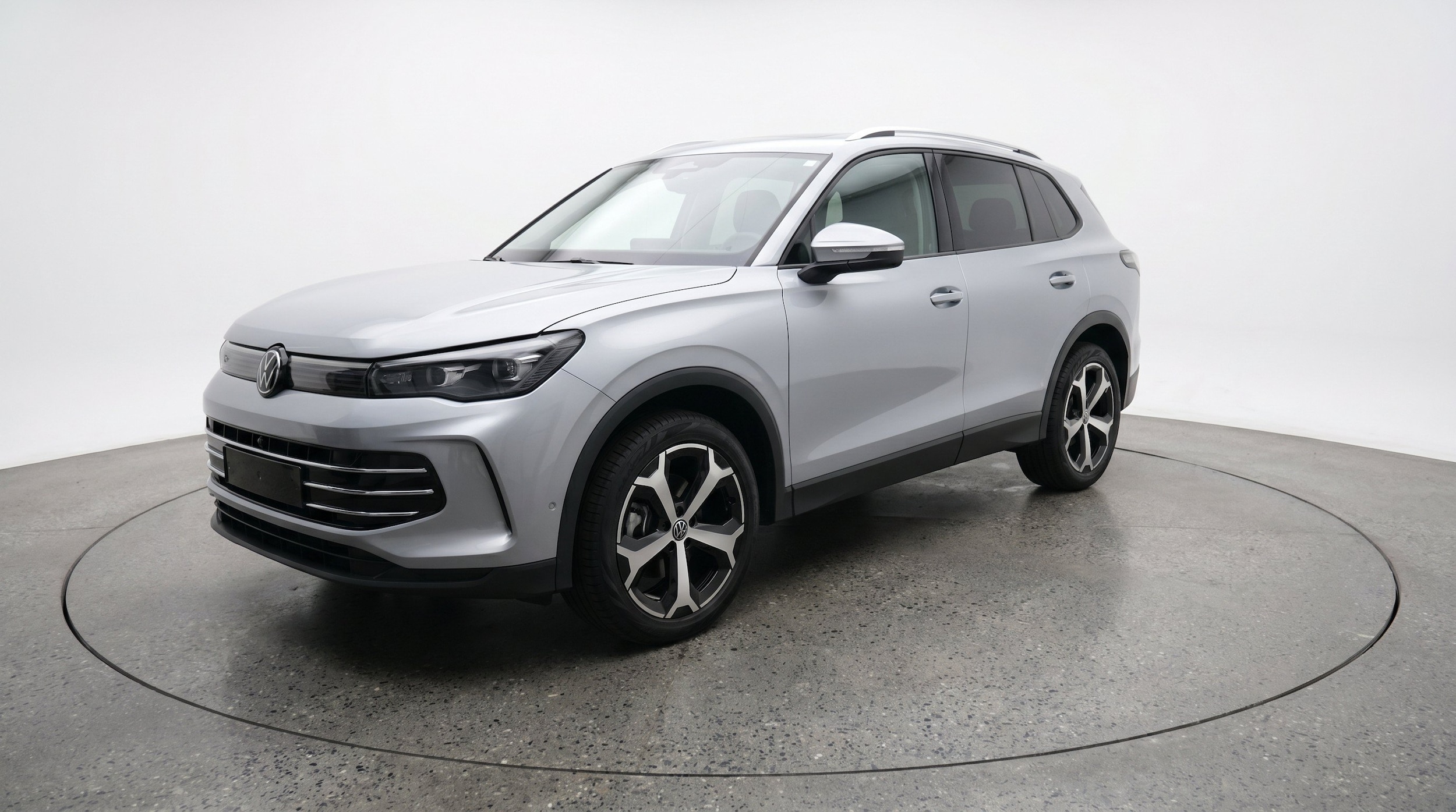 Thumbnail: 2026 Volkswagen Tiguan - 3