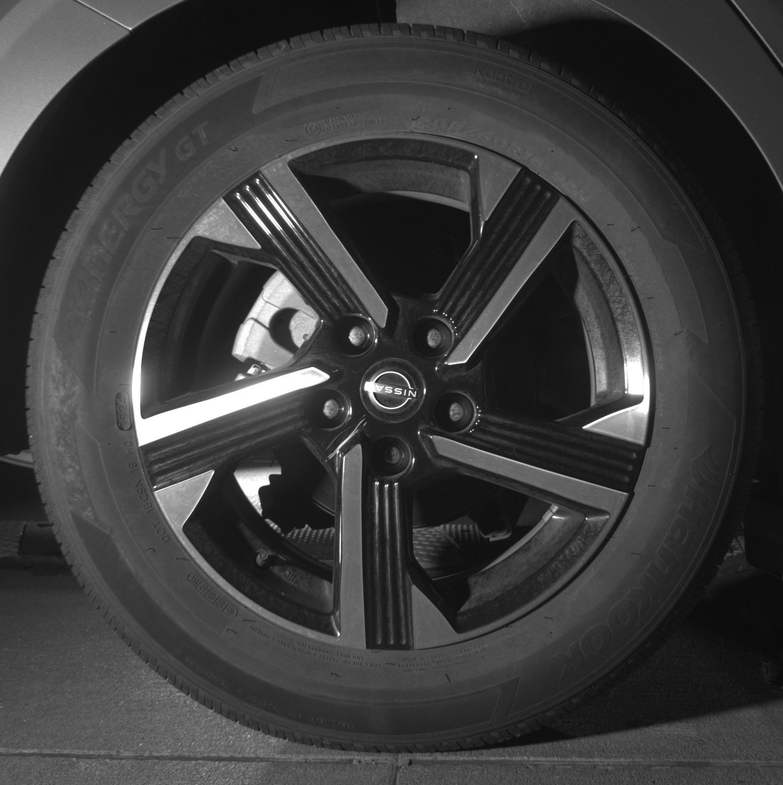 Thumbnail: 2025 Nissan Sentra - 15