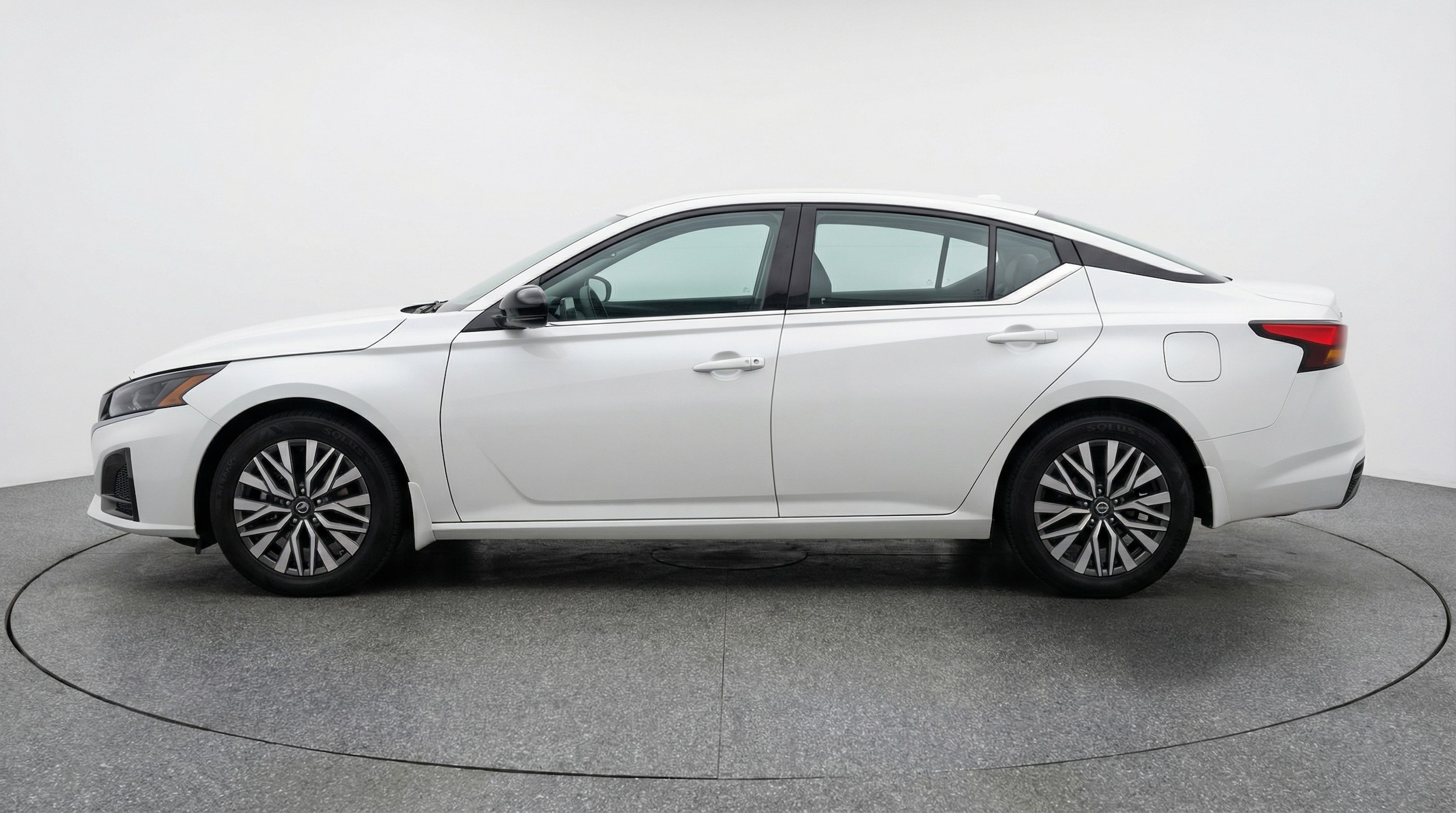 Thumbnail: 2025 Nissan Altima - 4