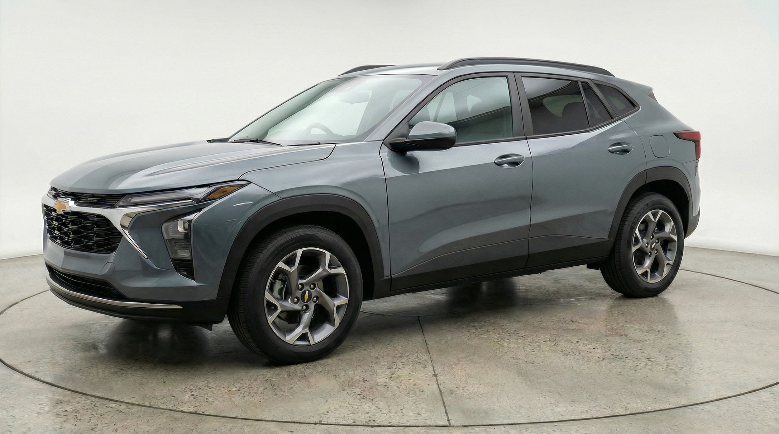 Thumbnail: 2025 Chevrolet Trax - 3