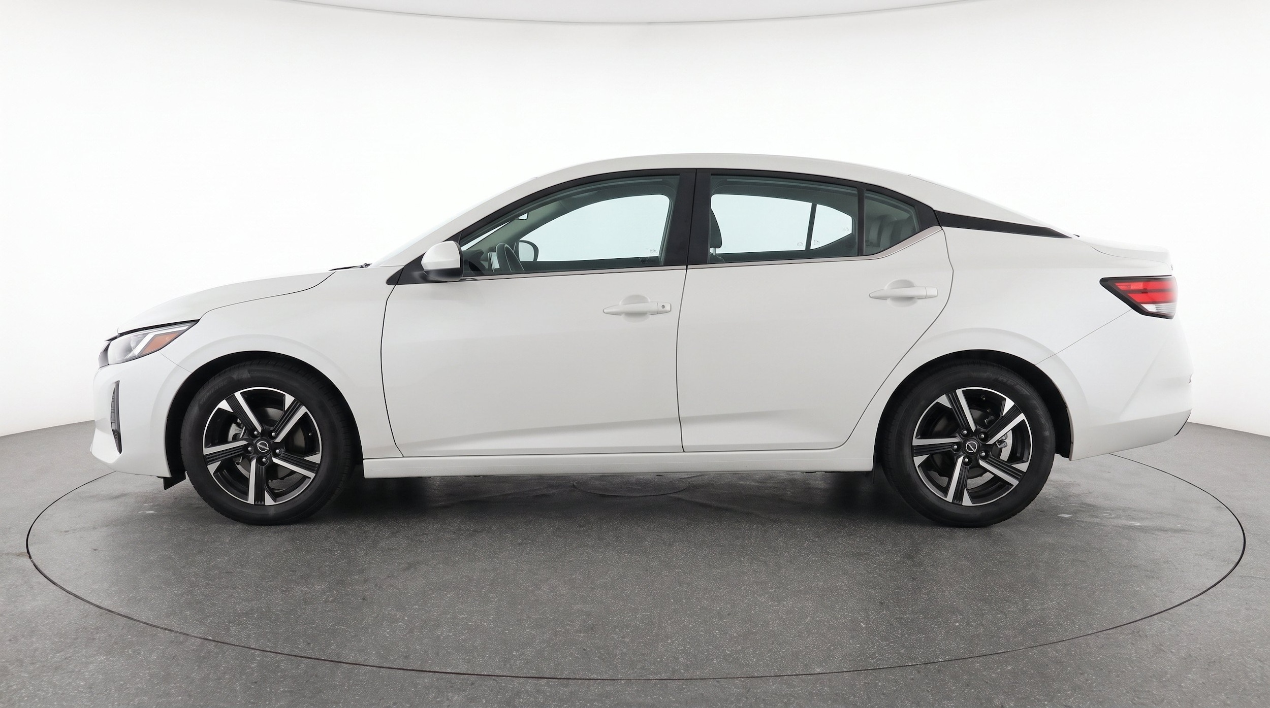Thumbnail: 2025 Nissan Sentra - 5