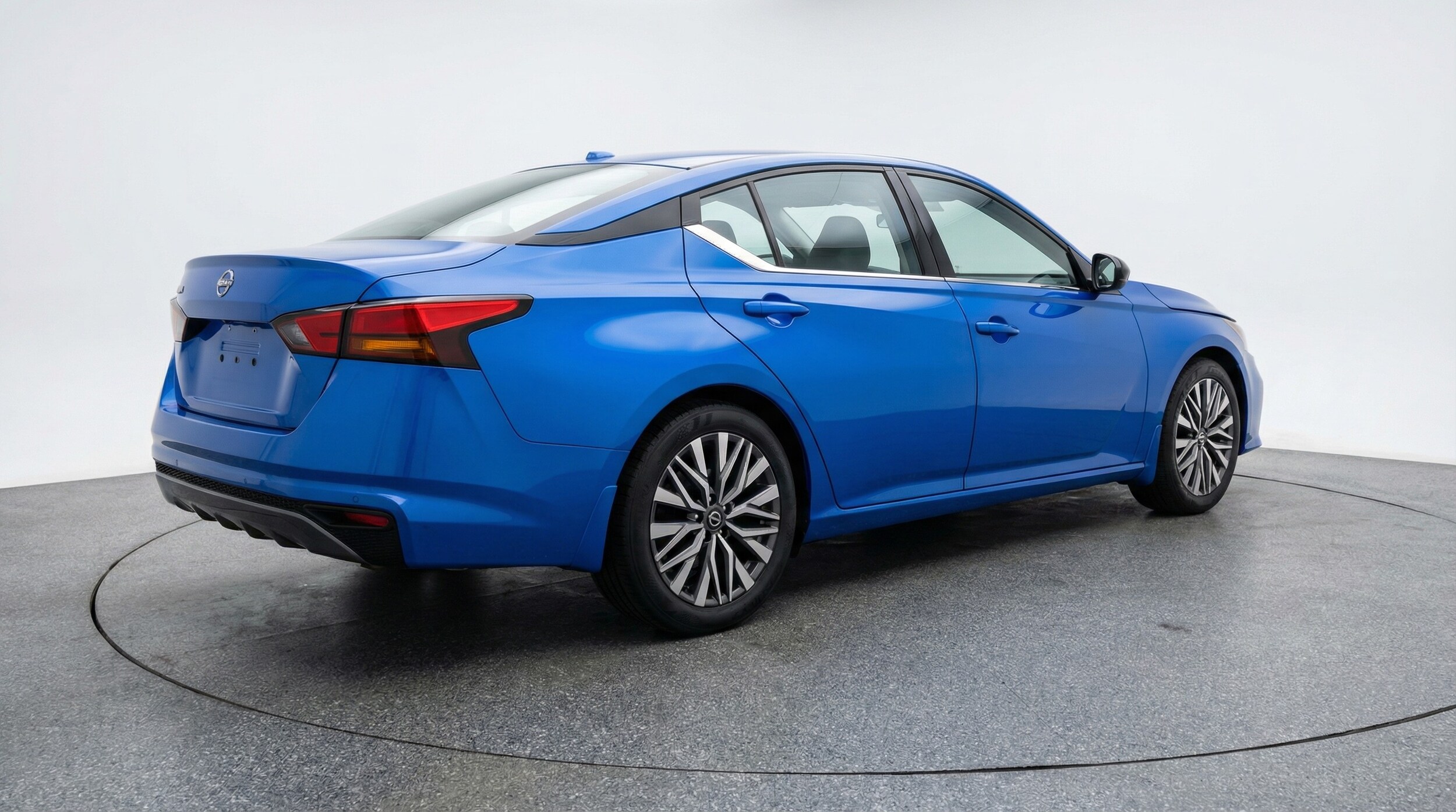 Thumbnail: 2025 Nissan Altima - 7