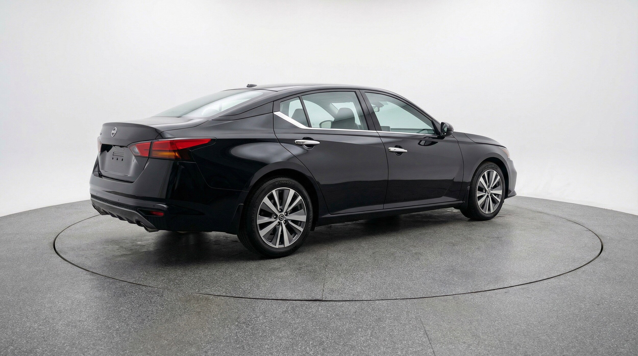 Thumbnail: 2025 Nissan Altima - 9