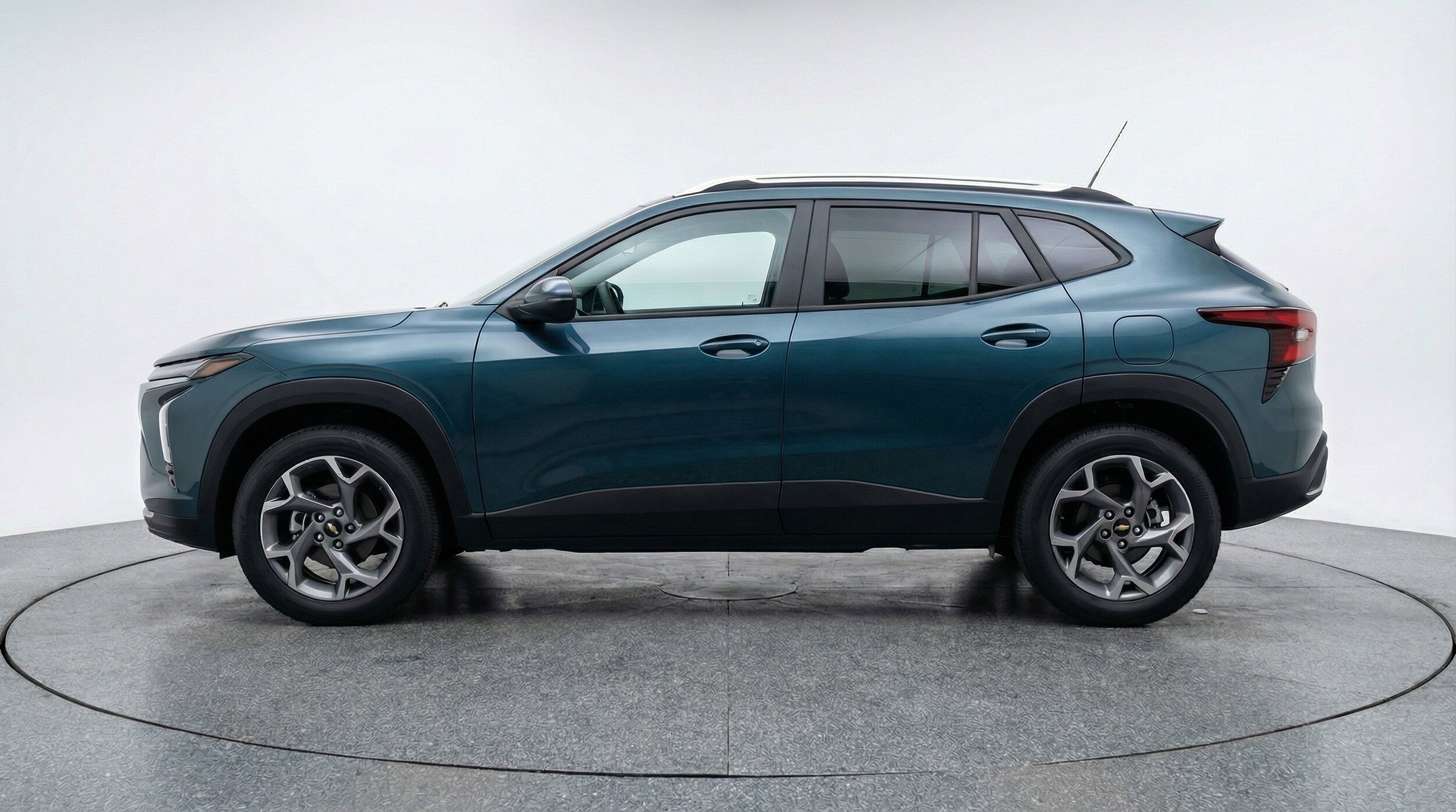 Thumbnail: 2025 Chevrolet Trax - 5