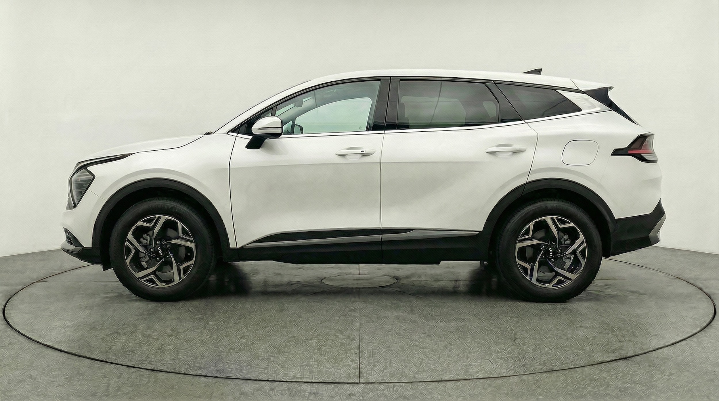 Thumbnail: 2025 Kia Sportage - 8