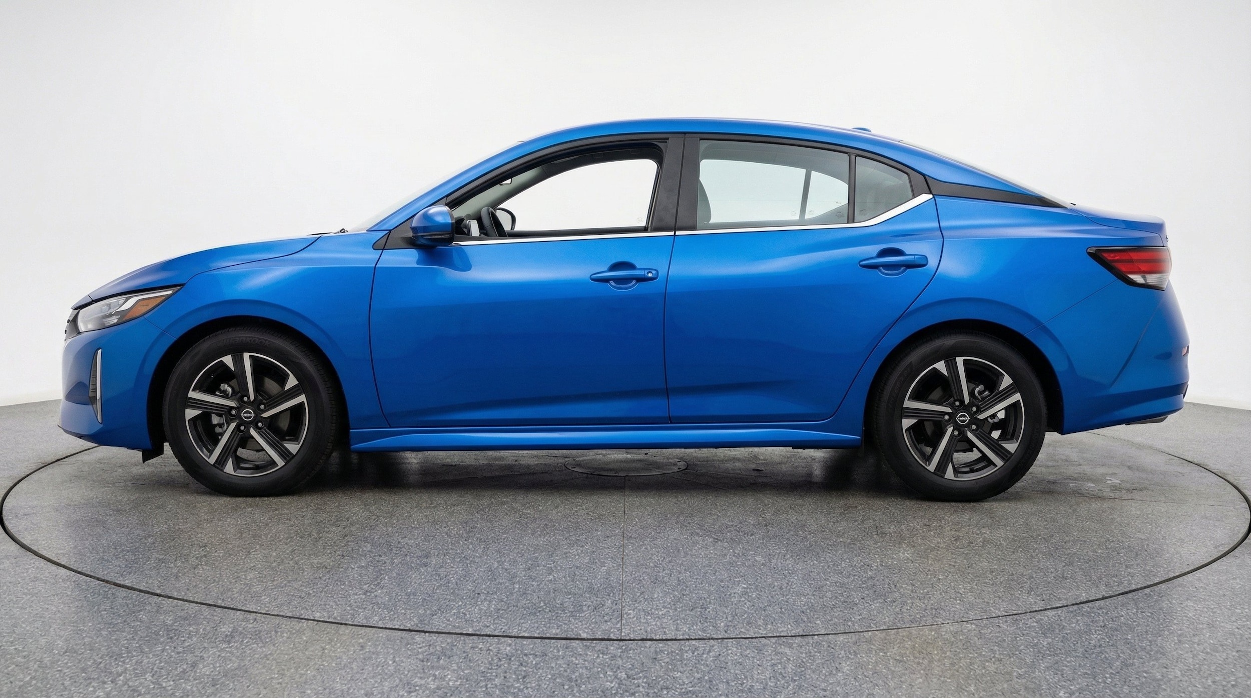 Thumbnail: 2025 Nissan Sentra - 5