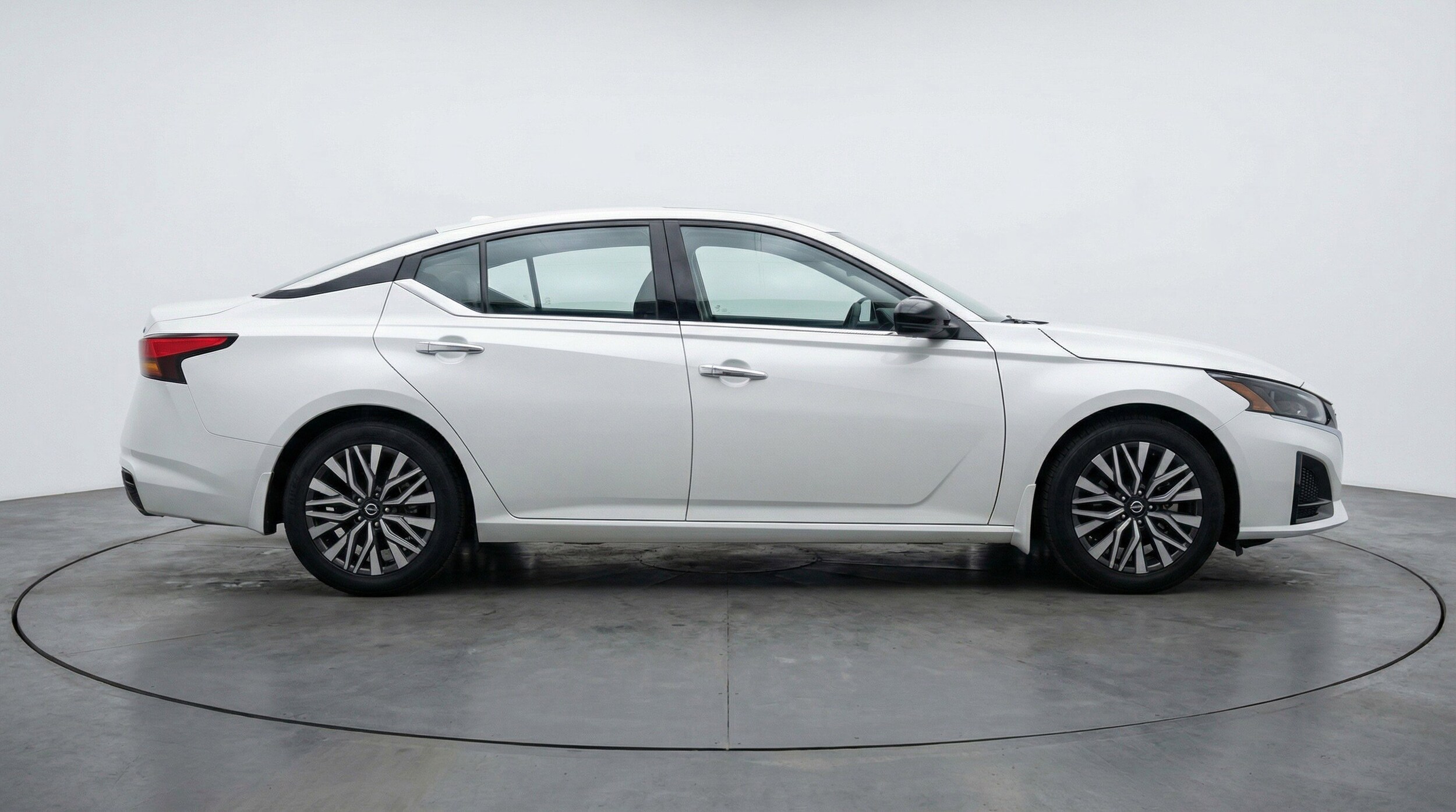 Thumbnail: 2025 Nissan Altima - 11