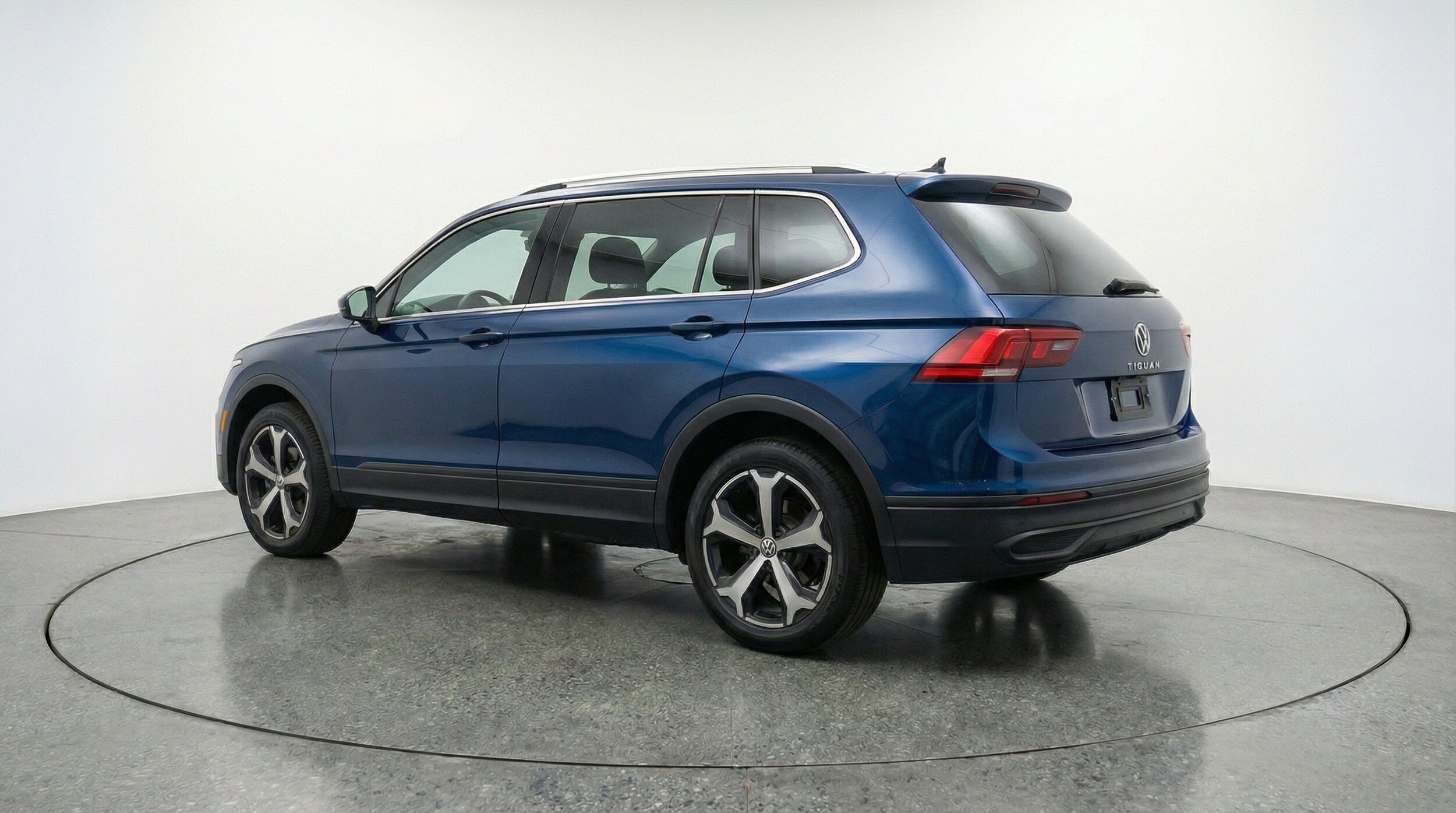 Thumbnail: 2026 Volkswagen Tiguan - 6