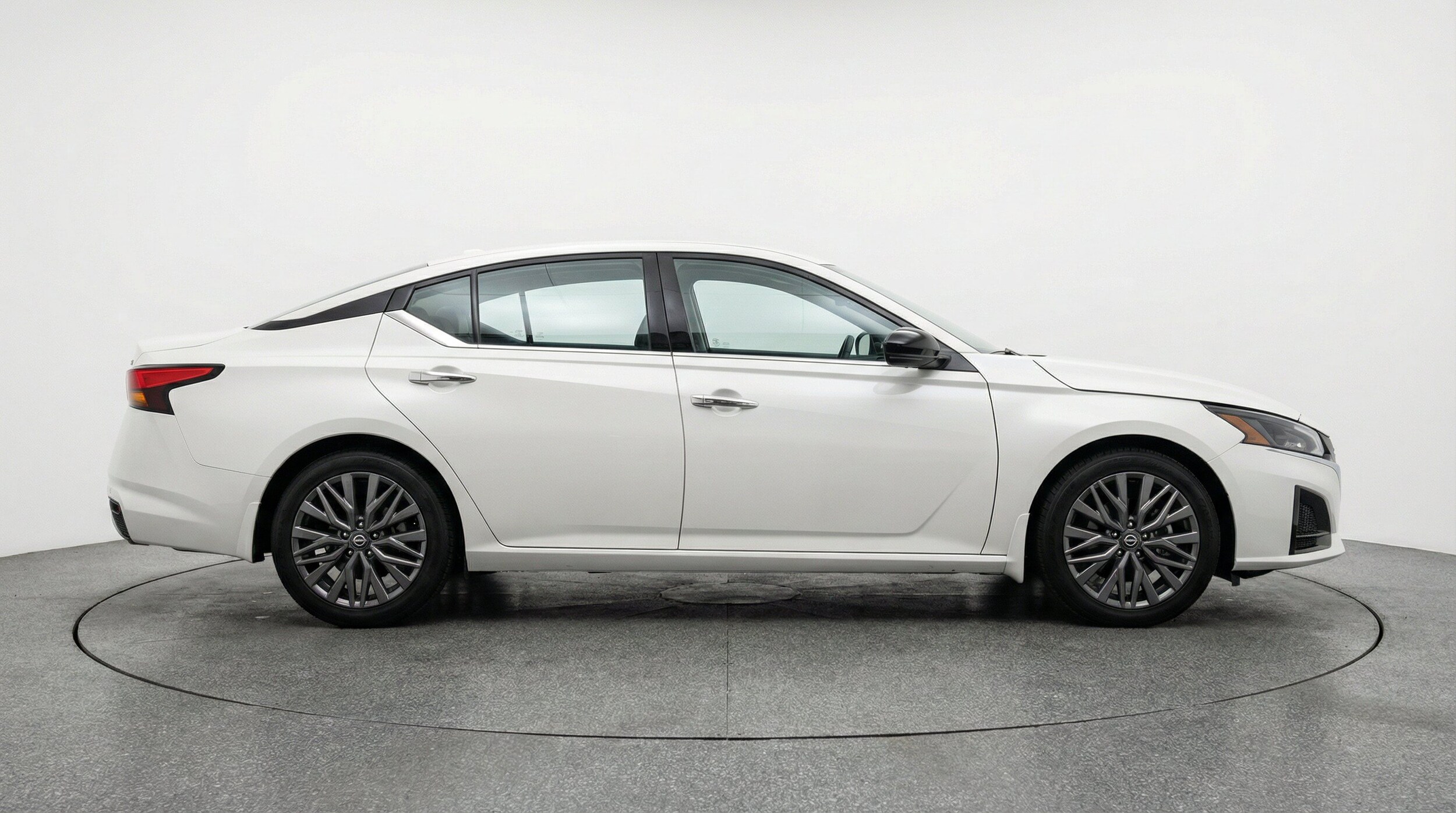 Thumbnail: 2025 Nissan Altima - 11
