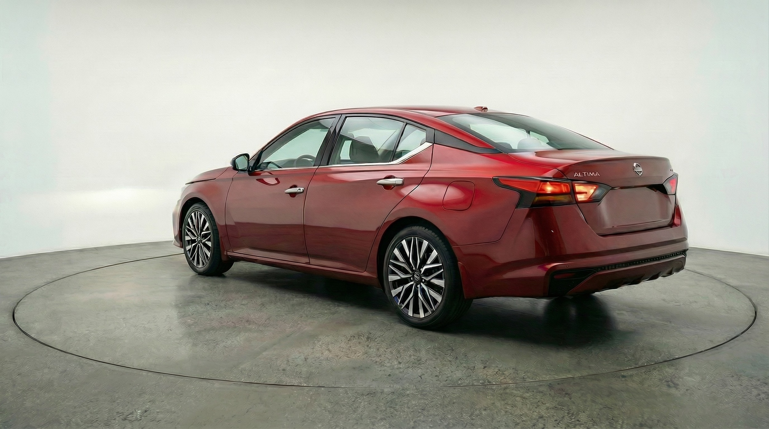 Thumbnail: 2025 Nissan Altima - 5