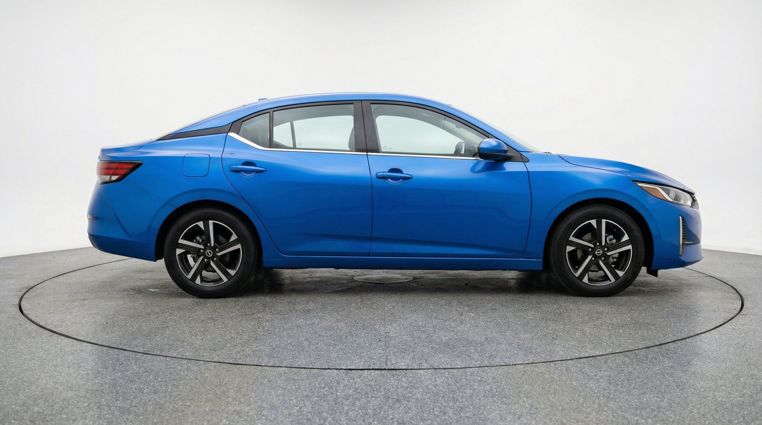 Thumbnail: 2025 Nissan Sentra - 11