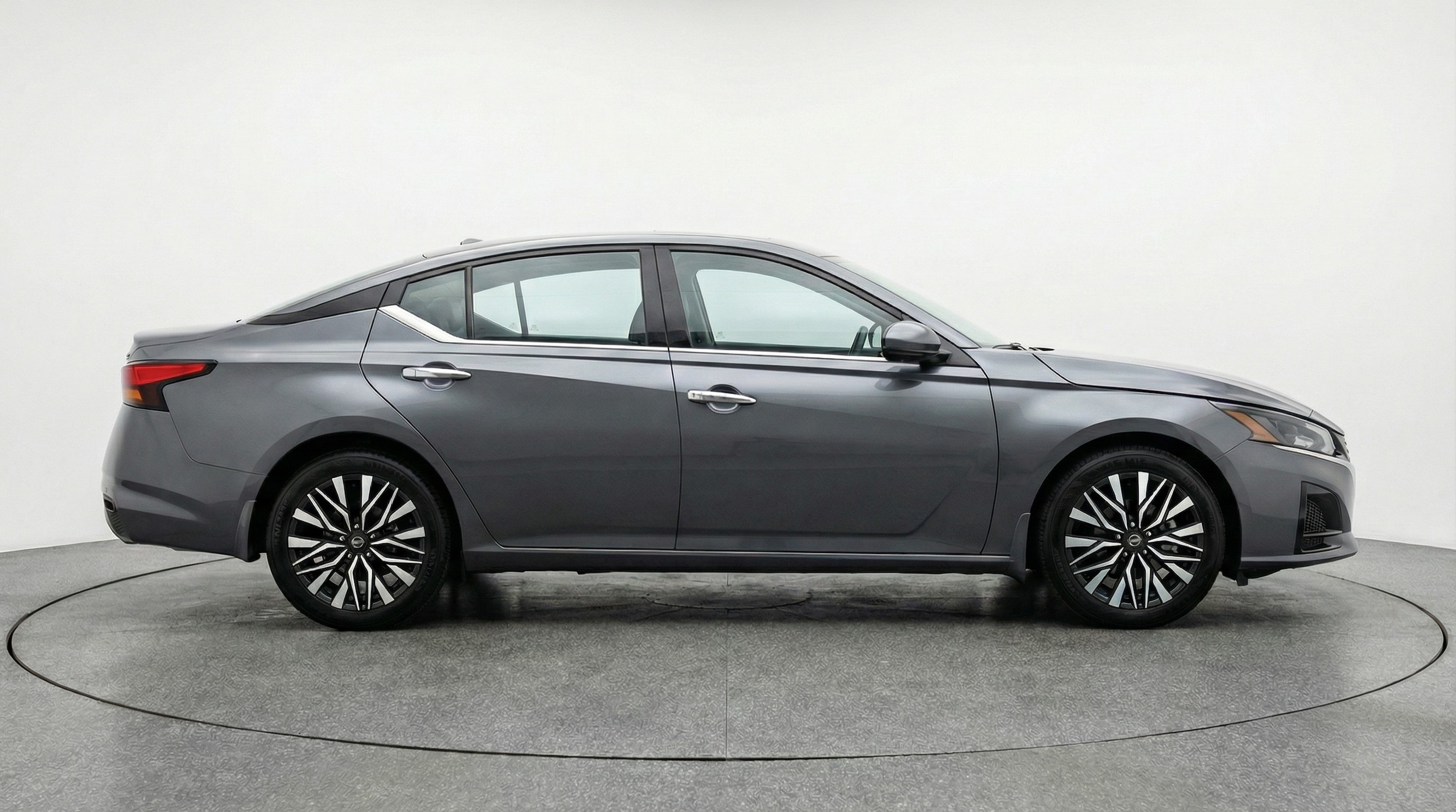 Thumbnail: 2025 Nissan Altima - 8